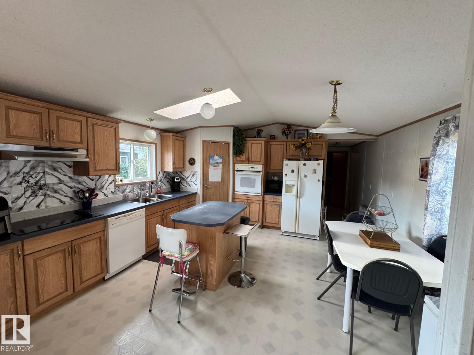 Third View of 388 evergreen Park NW, Evergreen (Edmonton), Edmonton, Alberta, T5Y 4M2
