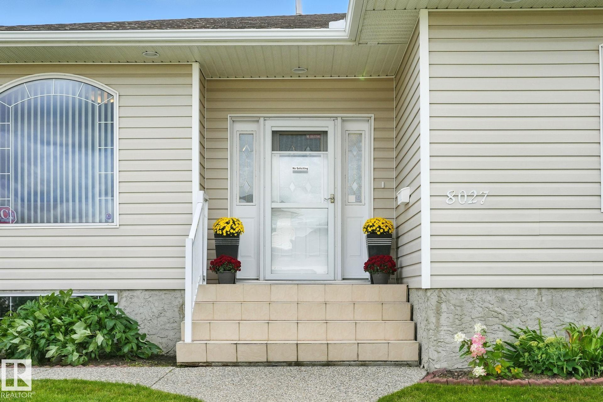 Second View of 8027 161A Avenue, Mayliewan, Edmonton, Alberta, T5Z 3G1