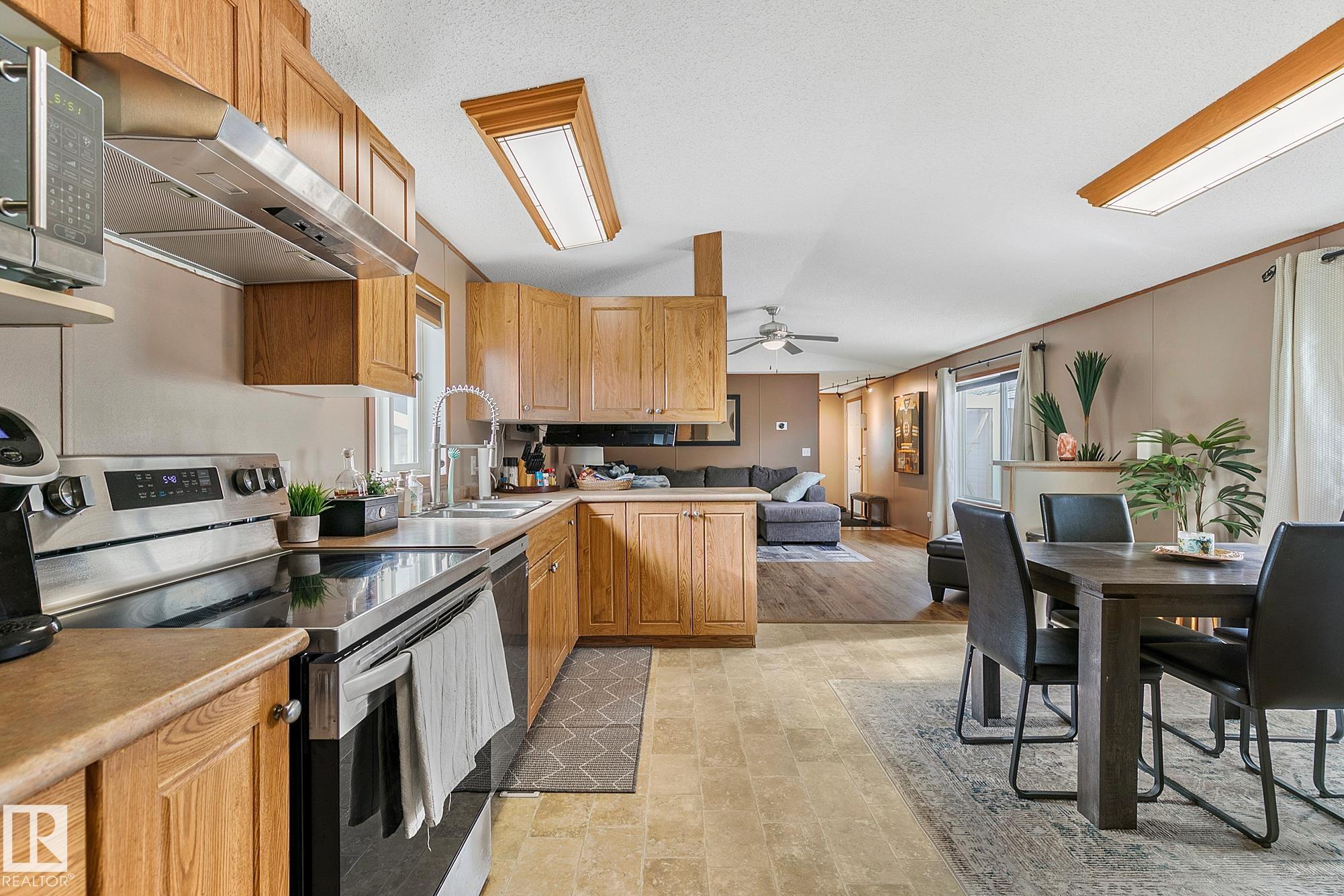 Third View of 3407 Lakeview Point(e), Westview Village, Edmonton, Alberta, T5S 2R8