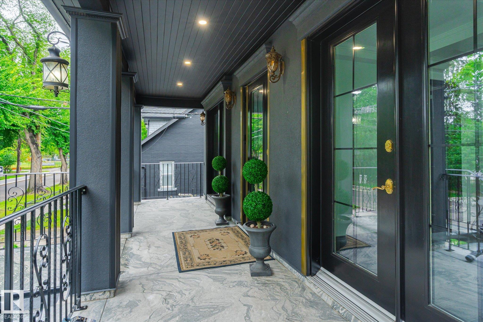 Second View of 11833 102 Avenue, Wîhkwêntôwin, Edmonton, Alberta, T5K 0R6
