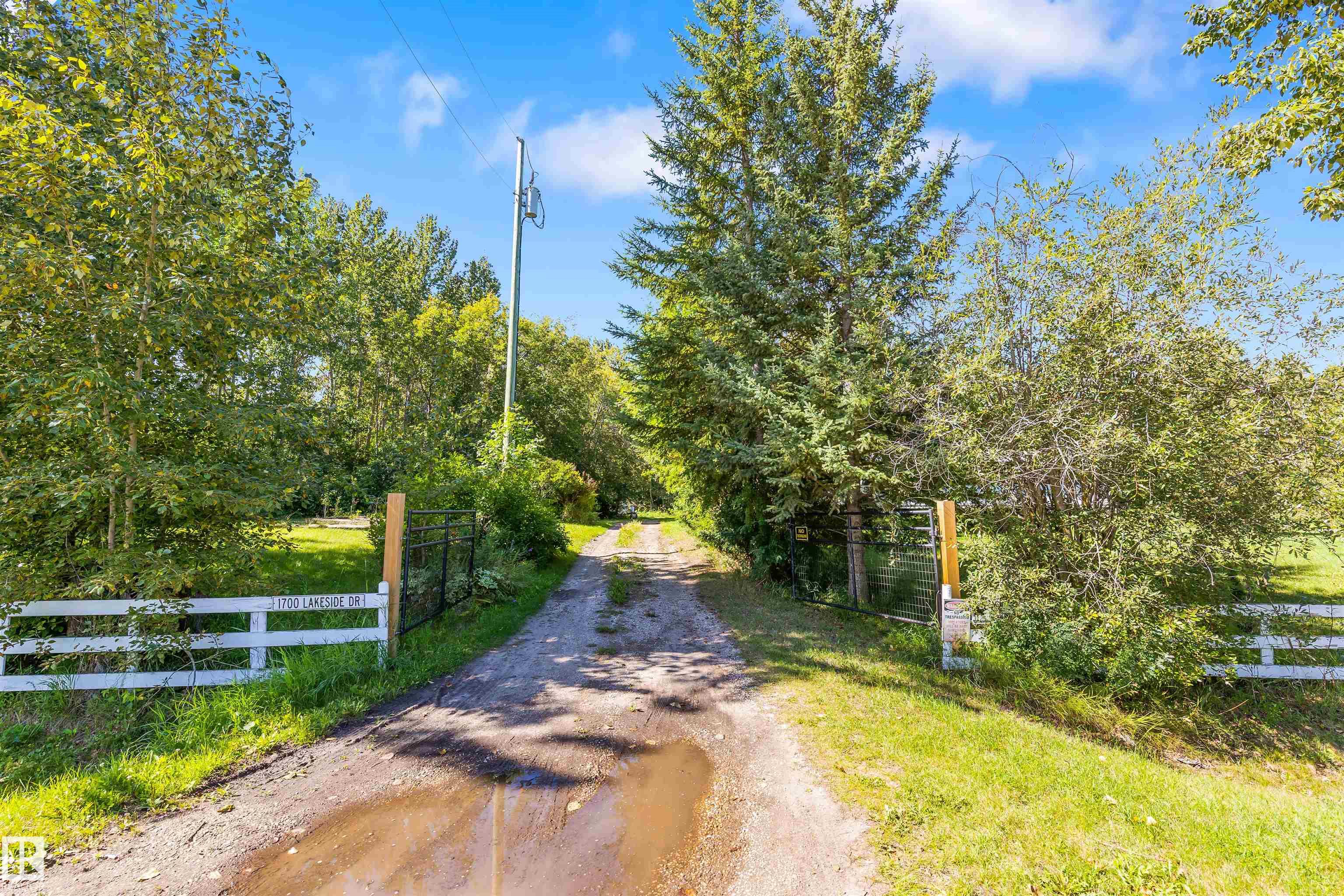Second View of 1700 LAKESIDE Drive, Spring Lake, Rural Parkland County, Alberta, T7Z 2V9