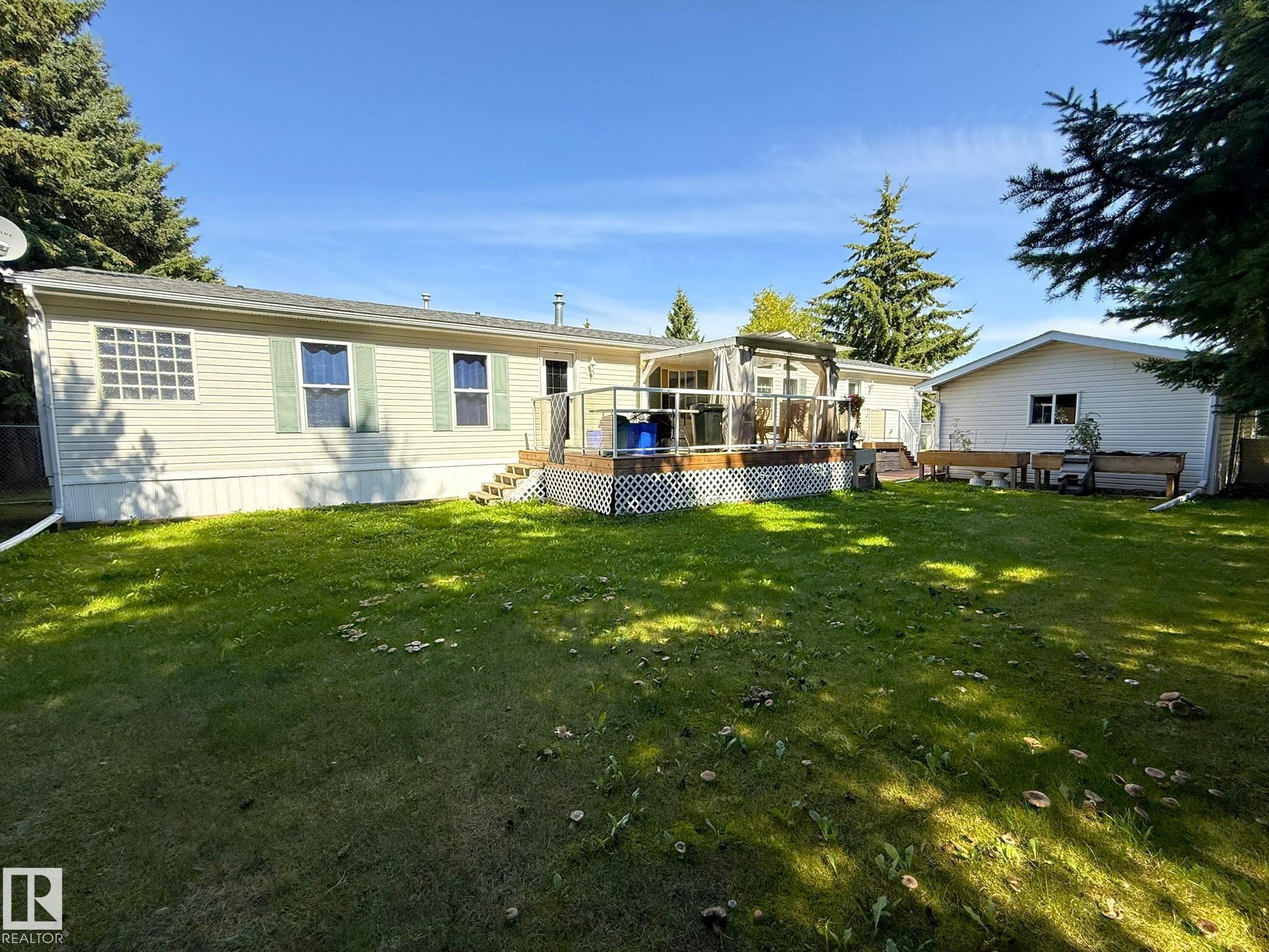 10 Village Green Mobile Park, E4454754, Alberta,