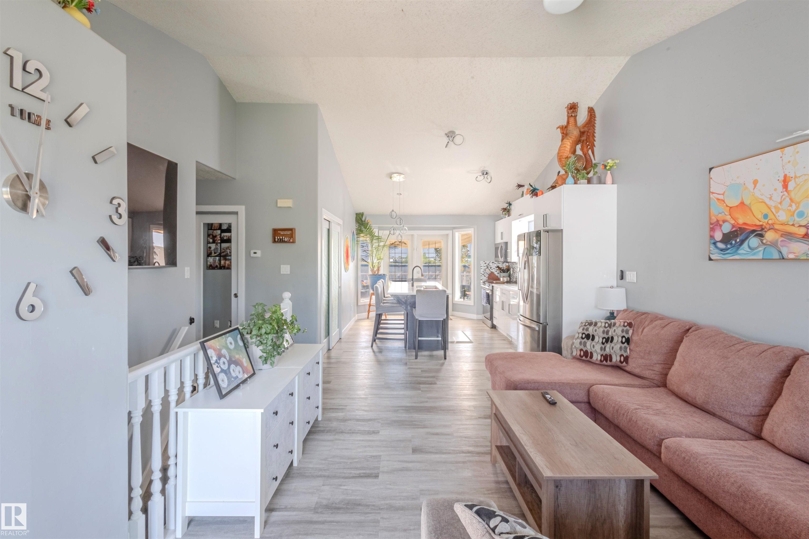 2716 44A Avenue, E4454779, Alberta,