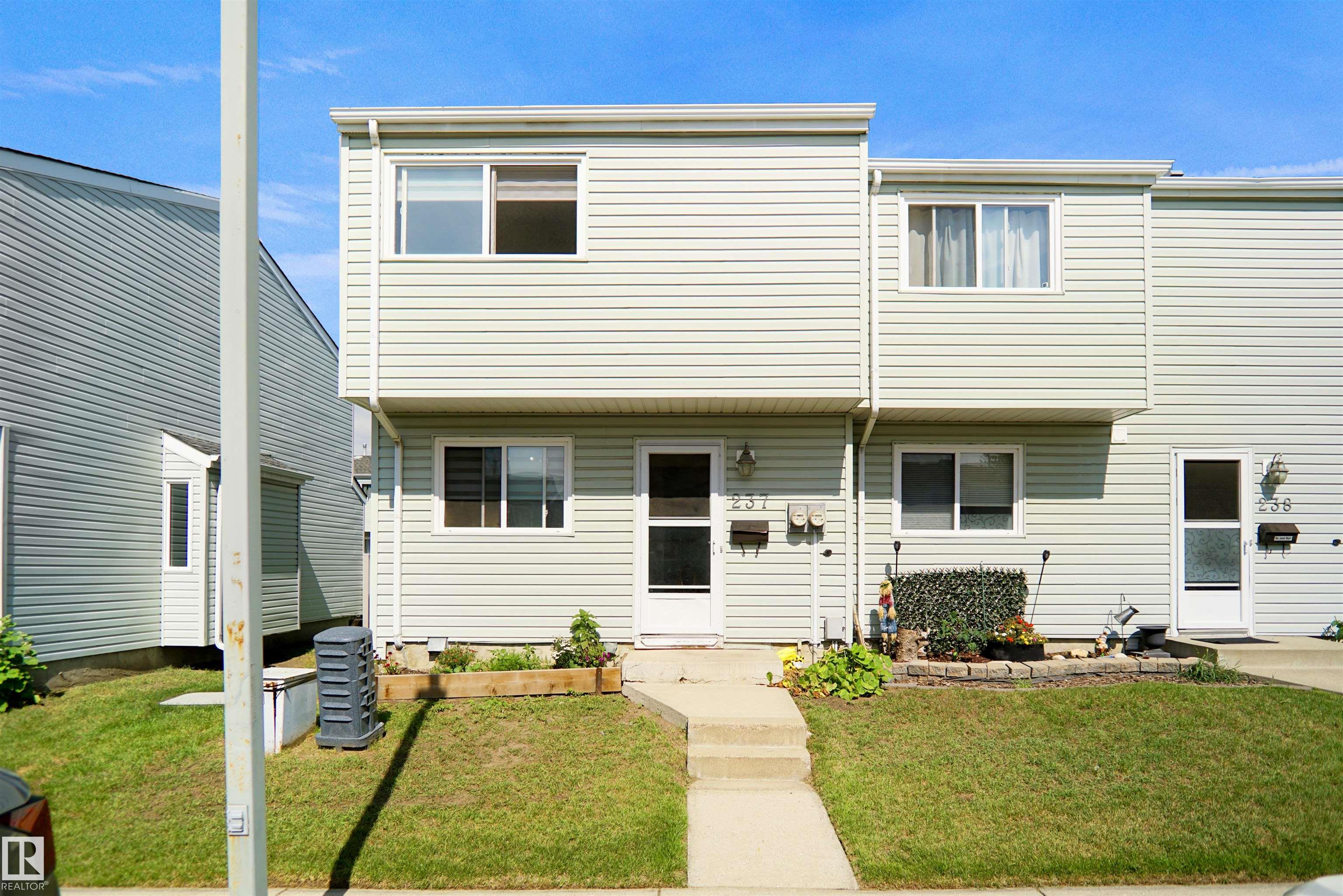 237 DICKINSFIELD Court, E4454844, Alberta,