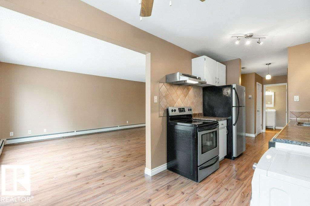 Second View of 408 10145 113 Street, Wîhkwêntôwin, Edmonton, Alberta, T5K 1P1