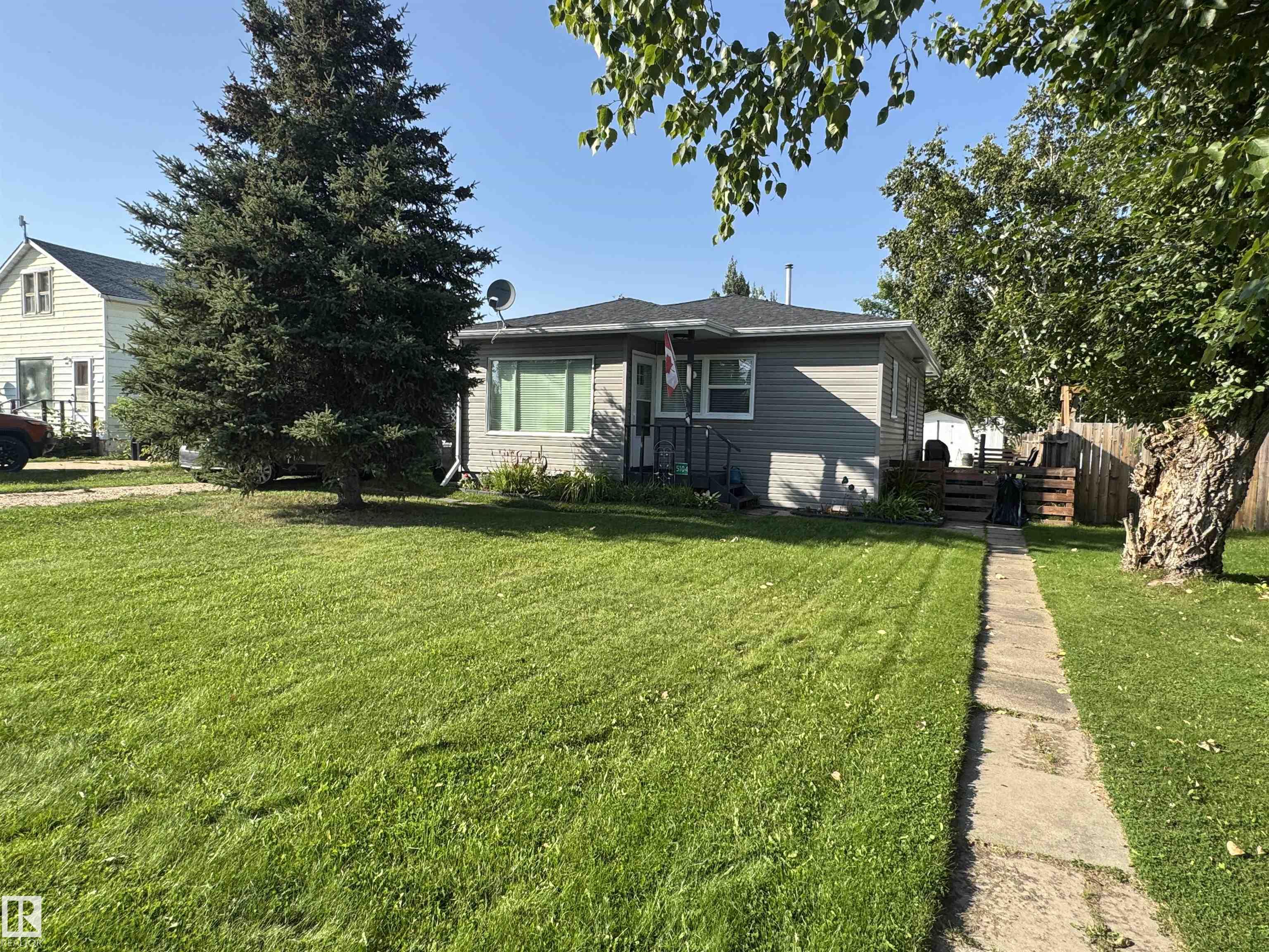 5104 50 Avenue, E4455010, Alberta,