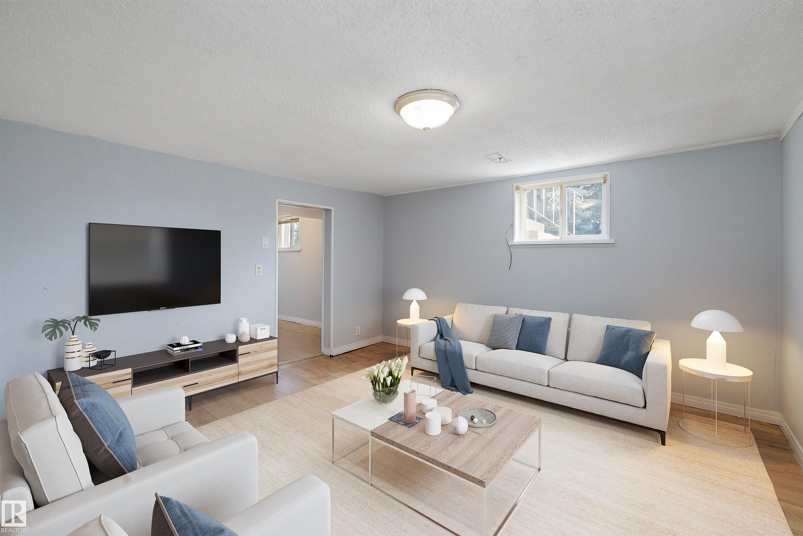 Third View of 8020 115 Avenue, Parkdale (Edmonton), Edmonton, Alberta, T5B 0L1