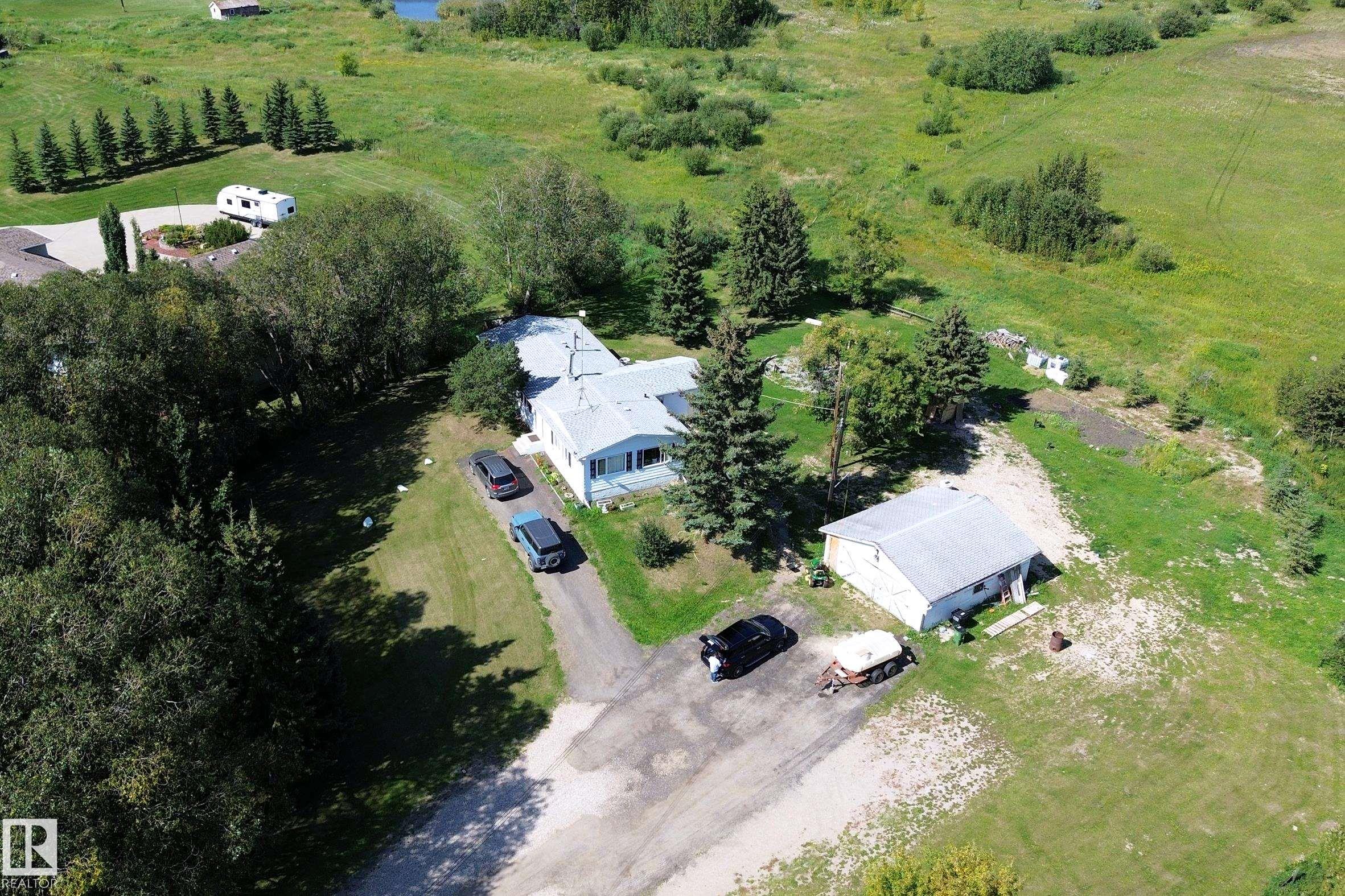 3054 28 Avenue, E4455125, Alberta,