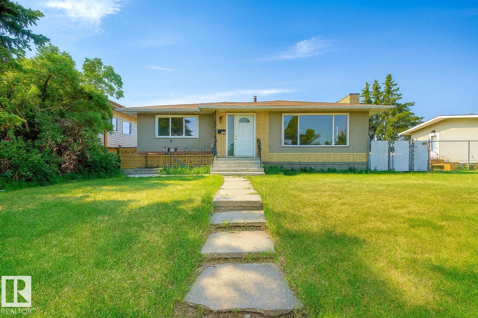 8911 132 Avenue NW, E4455130, Alberta,