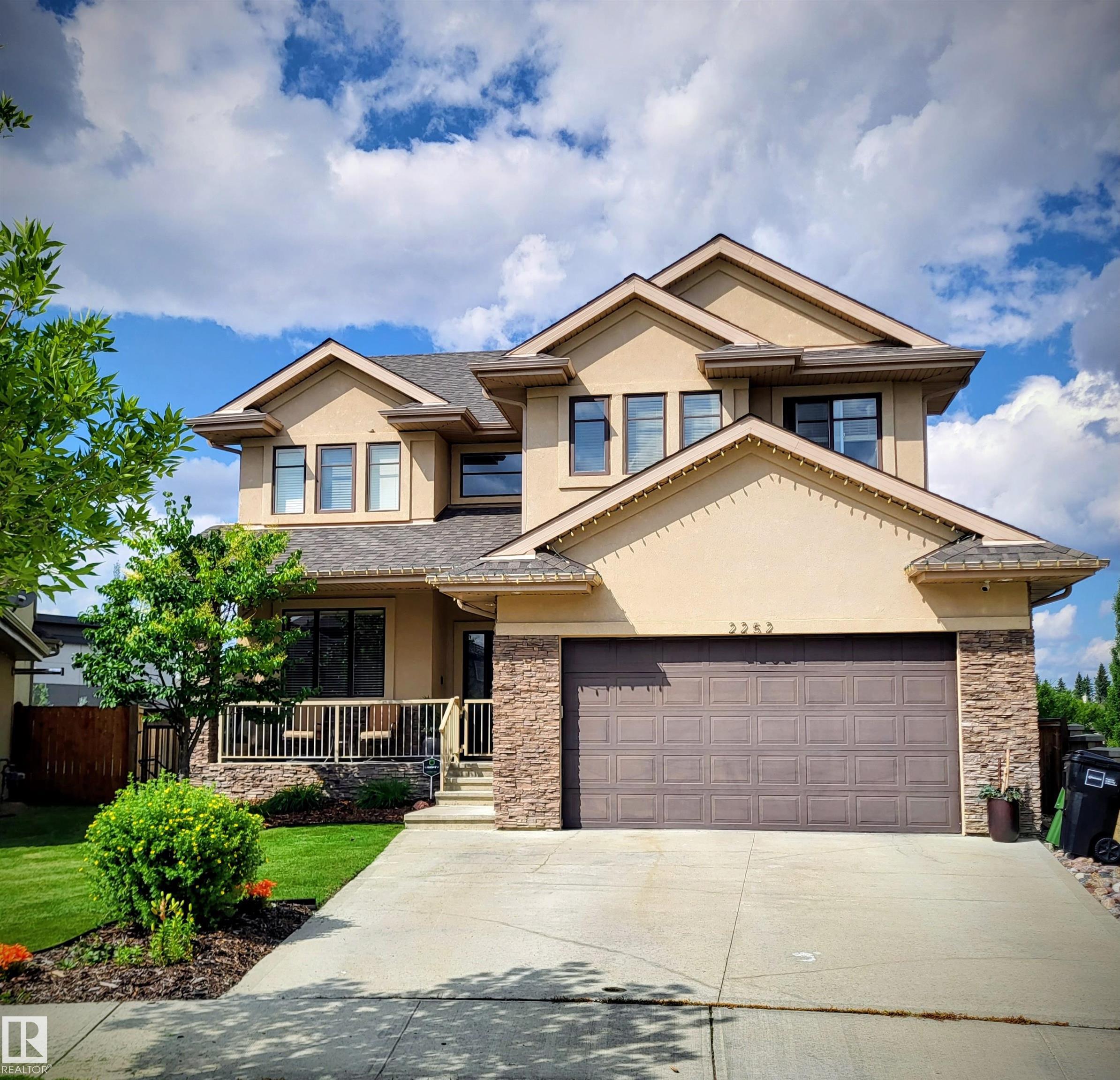 2252 CAMERON RAVINE Court, E4455146, Alberta,