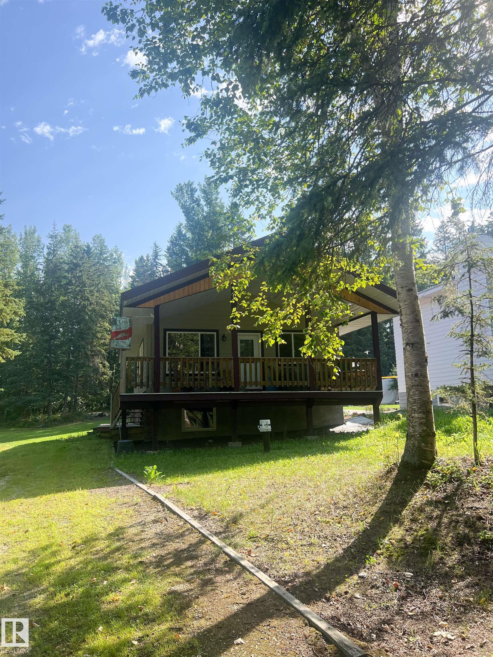 20 PINE Crescent, E4455161, Alberta,