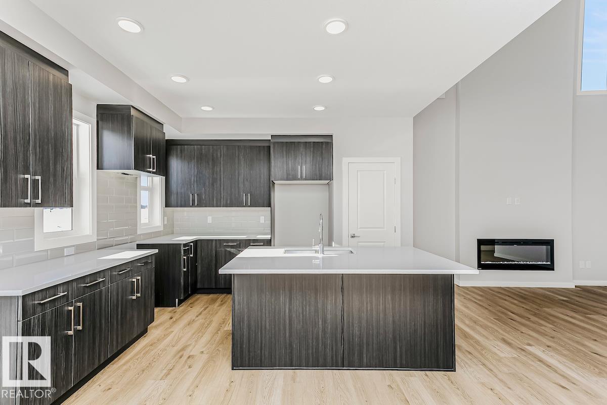 Fourth View of 324 173 Avenue, Marquis, Edmonton, Alberta, T5Y 4G6