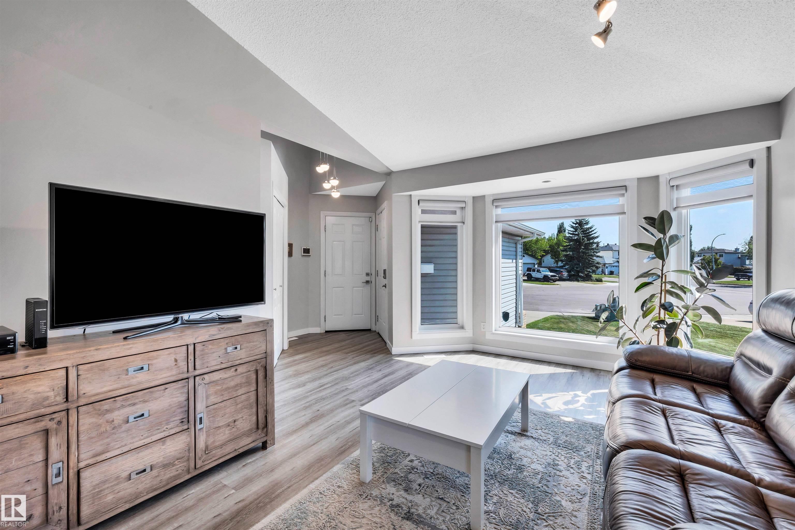 78 DEER PARK Boulevard, E4455258, Alberta,