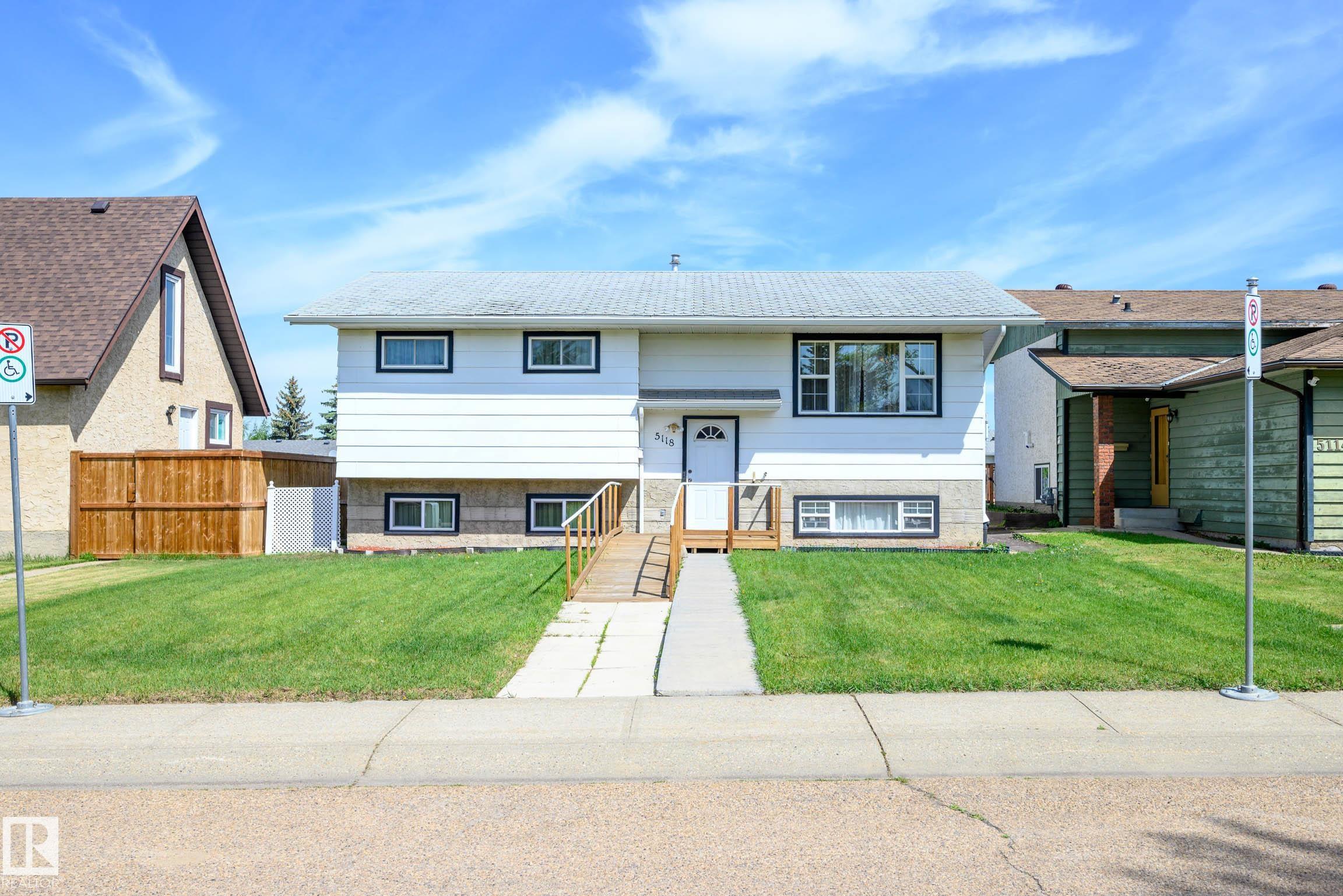 5118 17A Avenue, E4455294, Alberta,