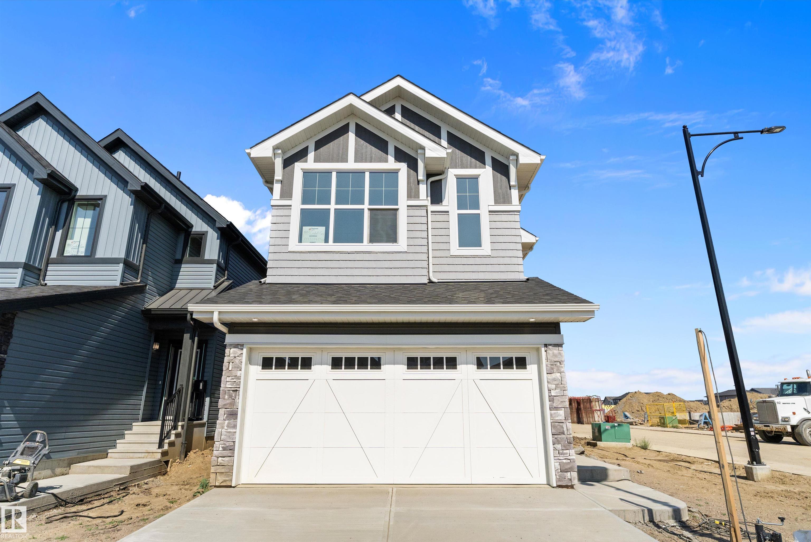 1113 Cristall Crescent, E4455403, Alberta,