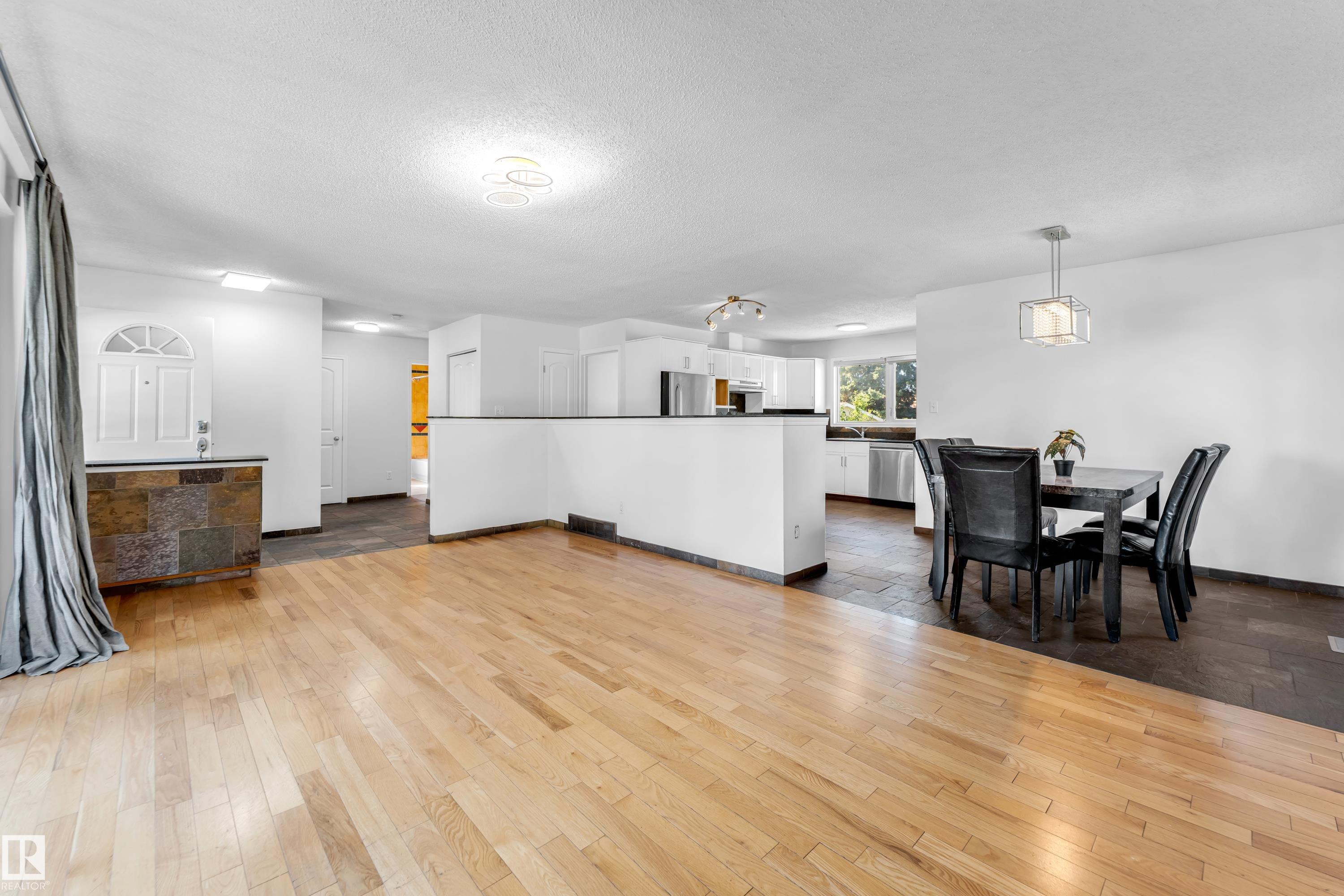 4240 86 Street, E4455407, Alberta,