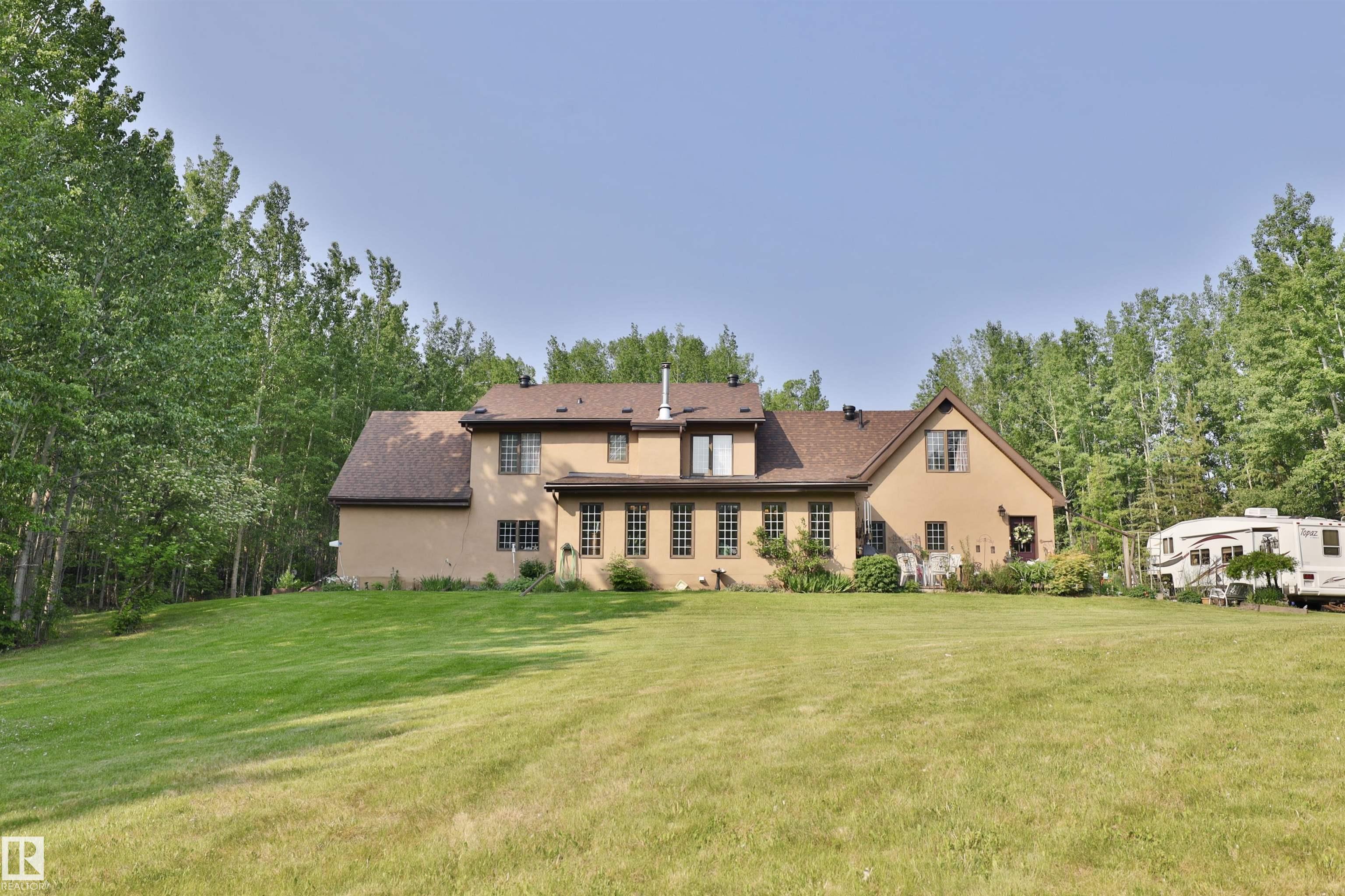 8002 45 Street, E4455553, Alberta,
