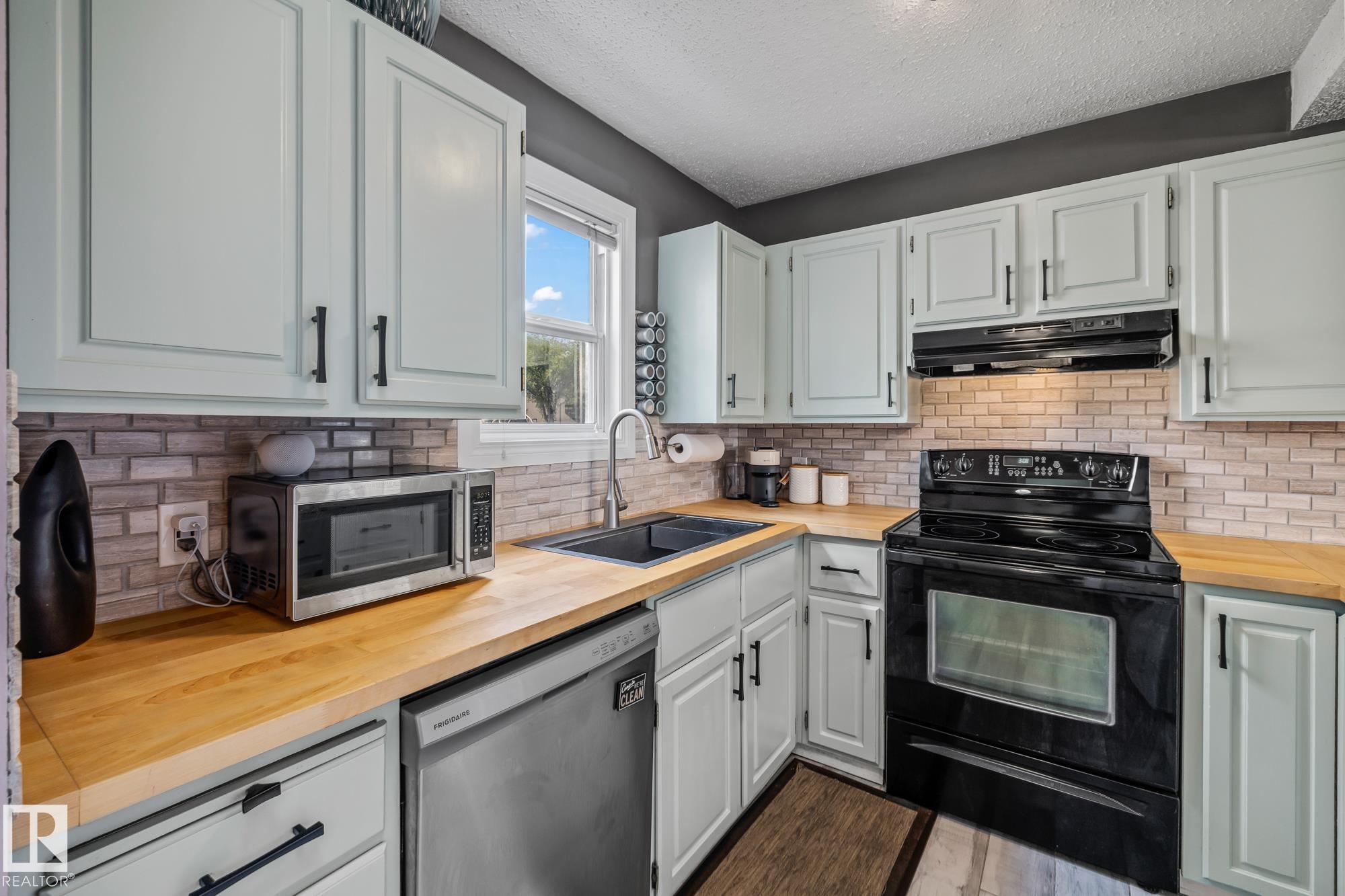 10481 24 Avenue, E4455636, Alberta,