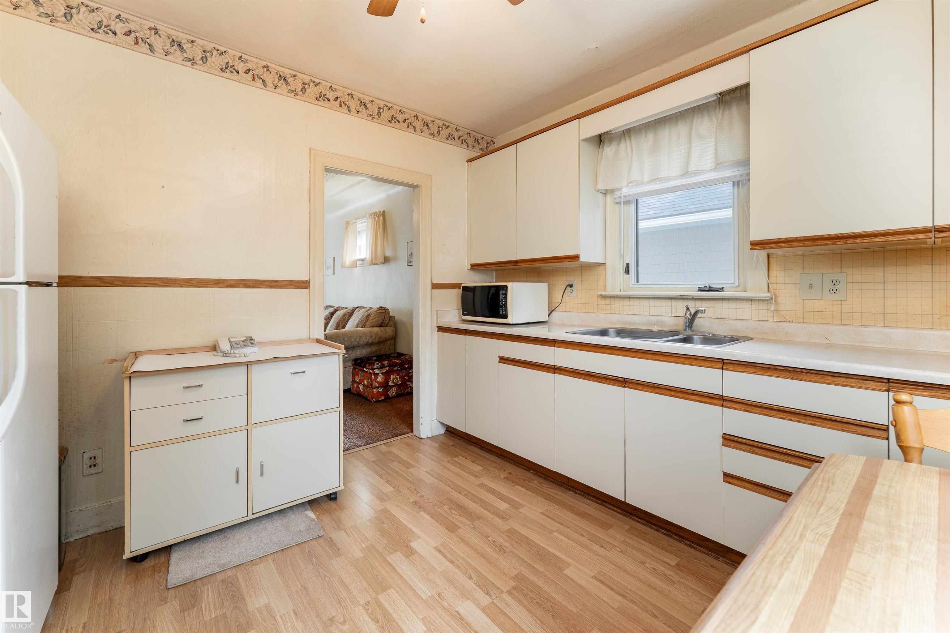 11438 65 Street, E4455914, Alberta,