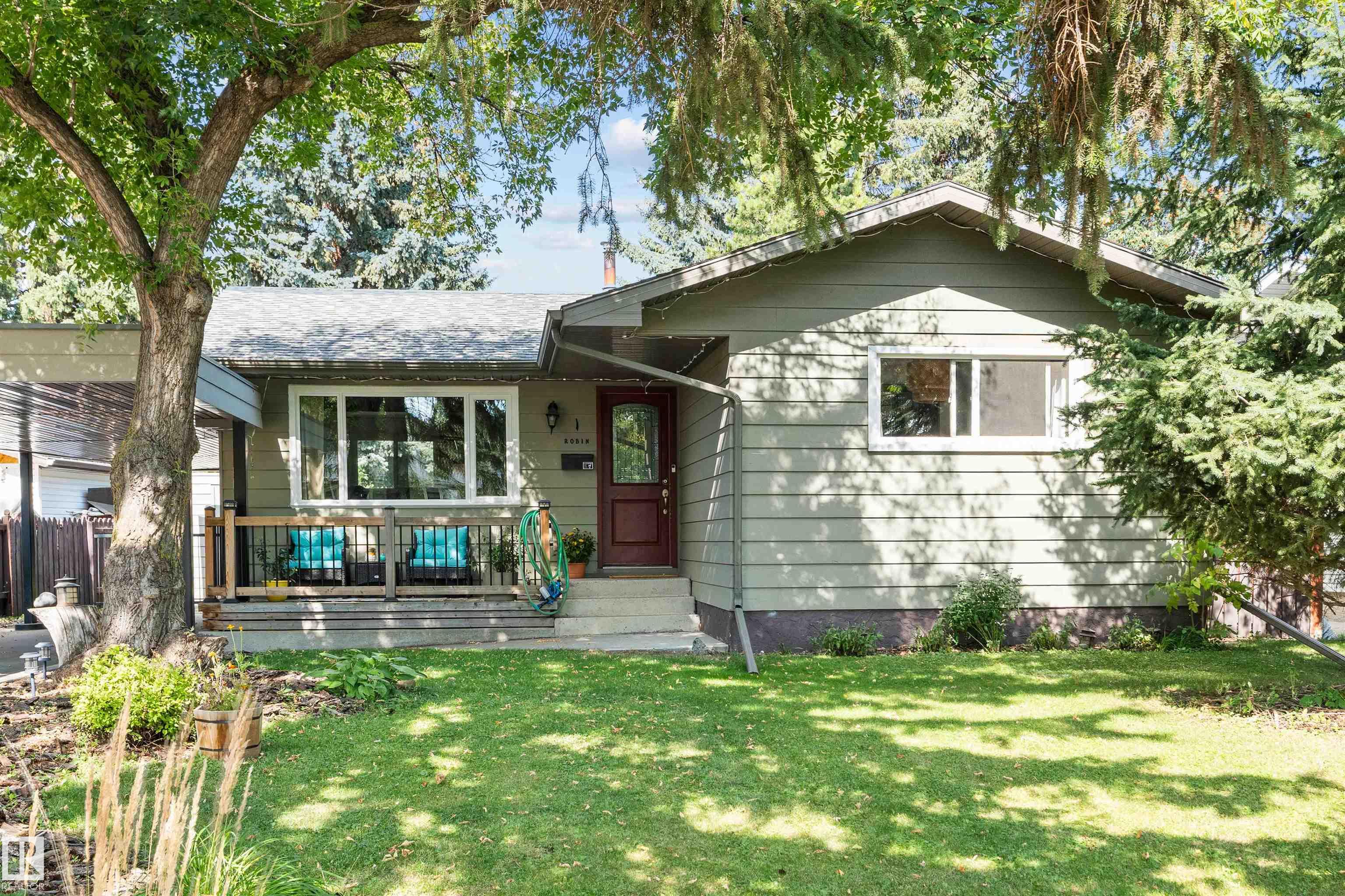 1 ROBIN Street, E4456020, Alberta,