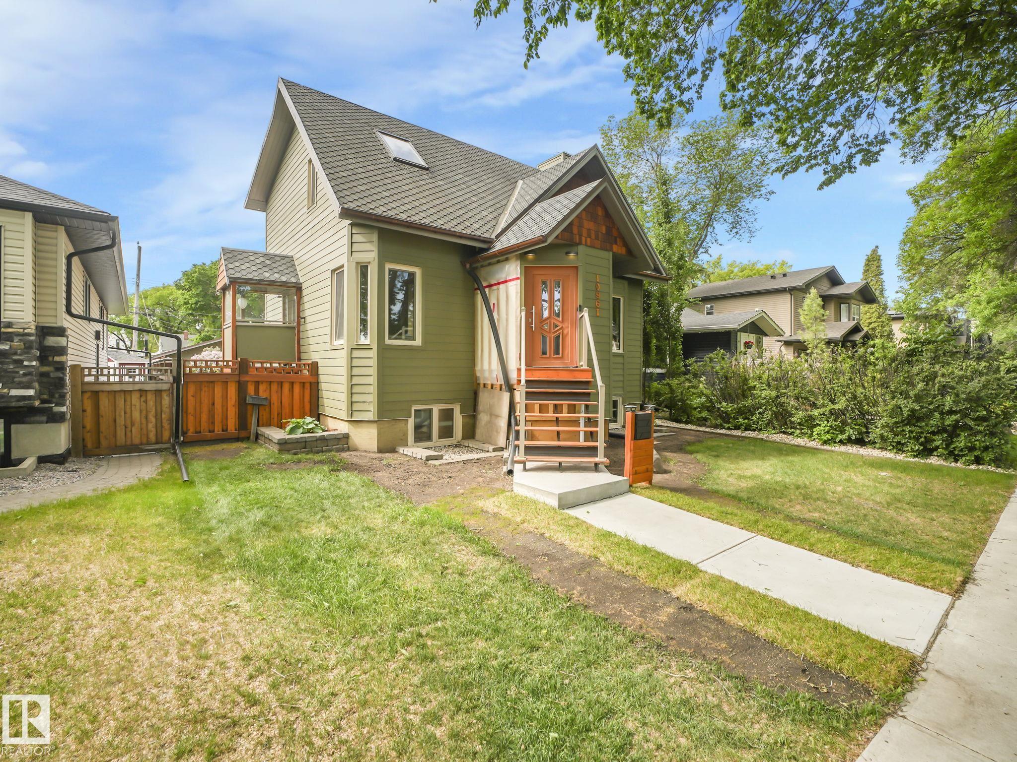 10961 75 Avenue, E4456040, Alberta,