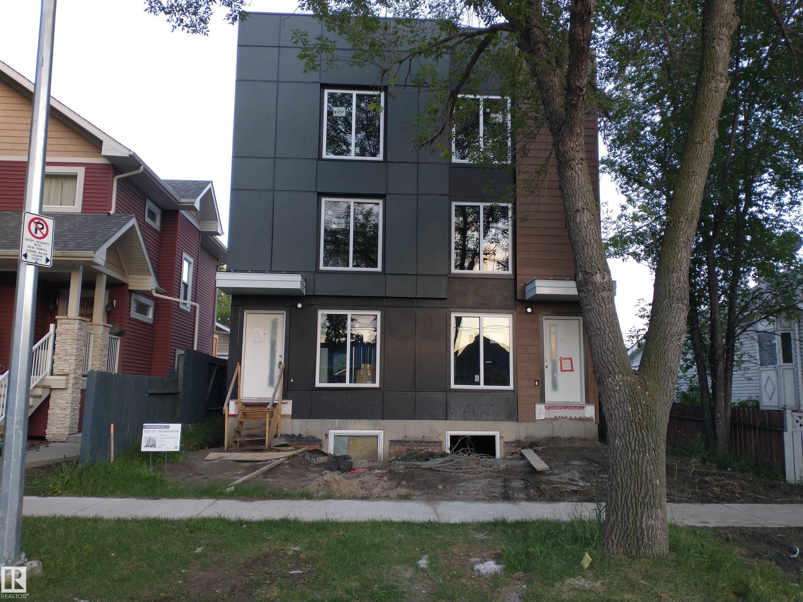 9227 110A Avenue NW, E4456068, Alberta,