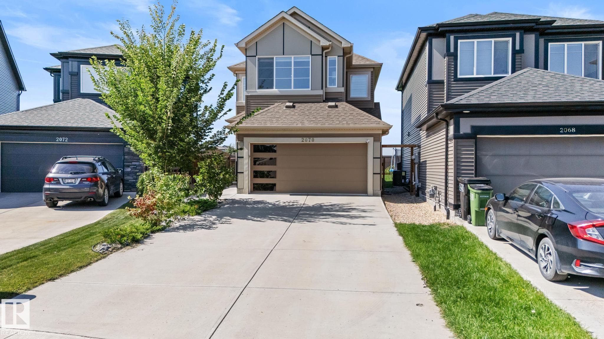 2070 GRAYDON HILL Crescent, E4456071, Alberta,