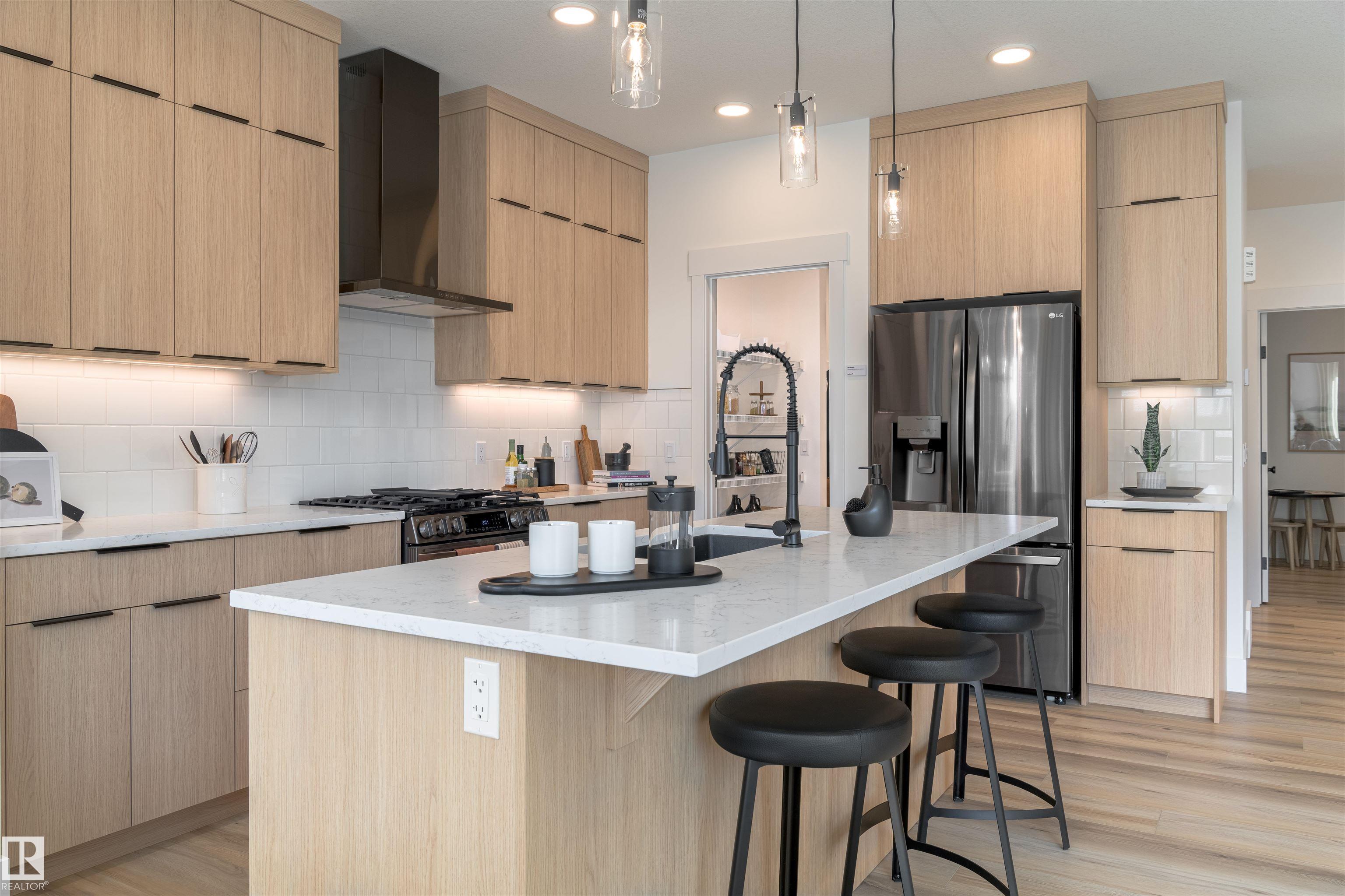 367 GLENRIDDING RAVINE Road, E4456145, Alberta,
