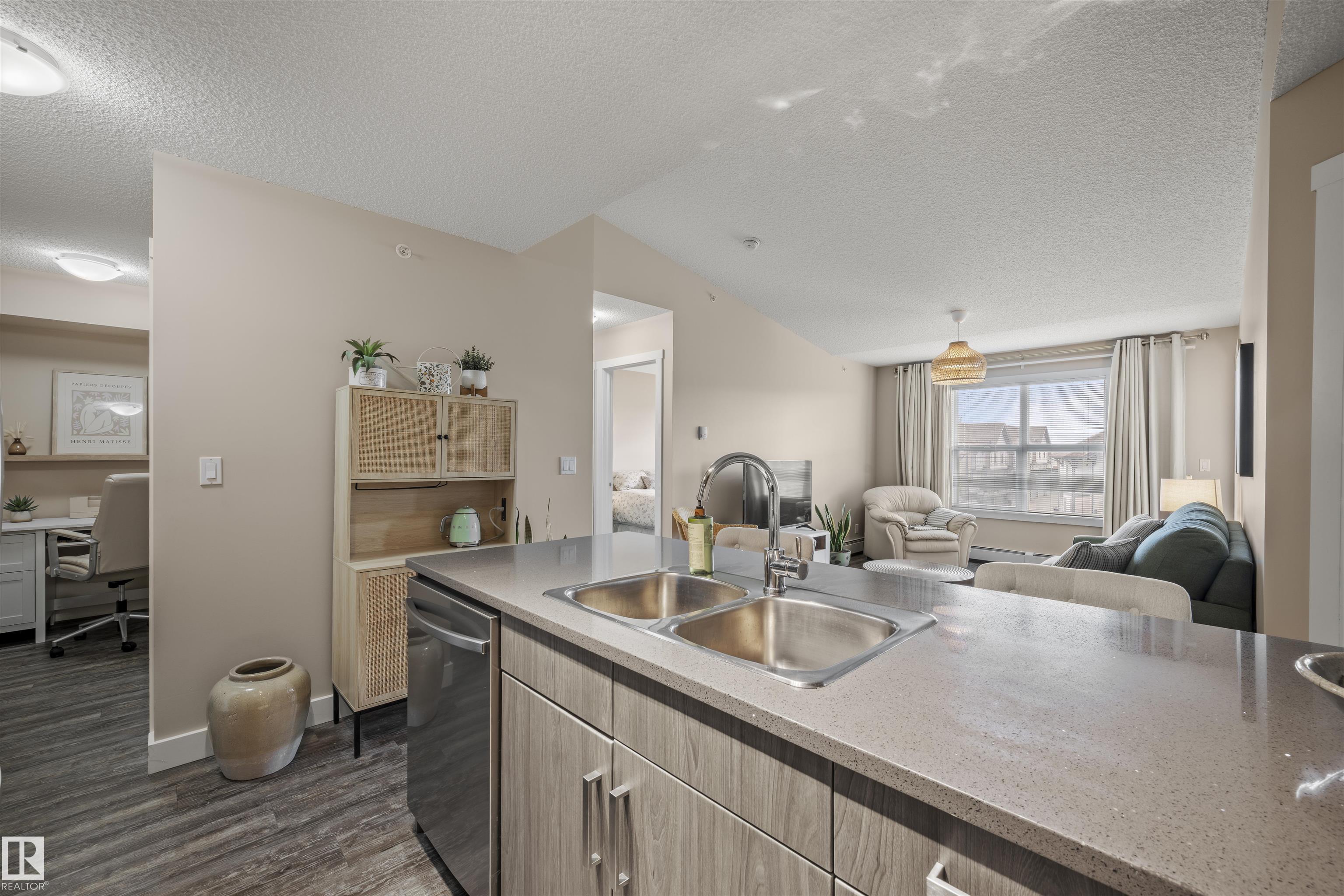 416 667 WATT Boulevard, E4456179, Alberta,