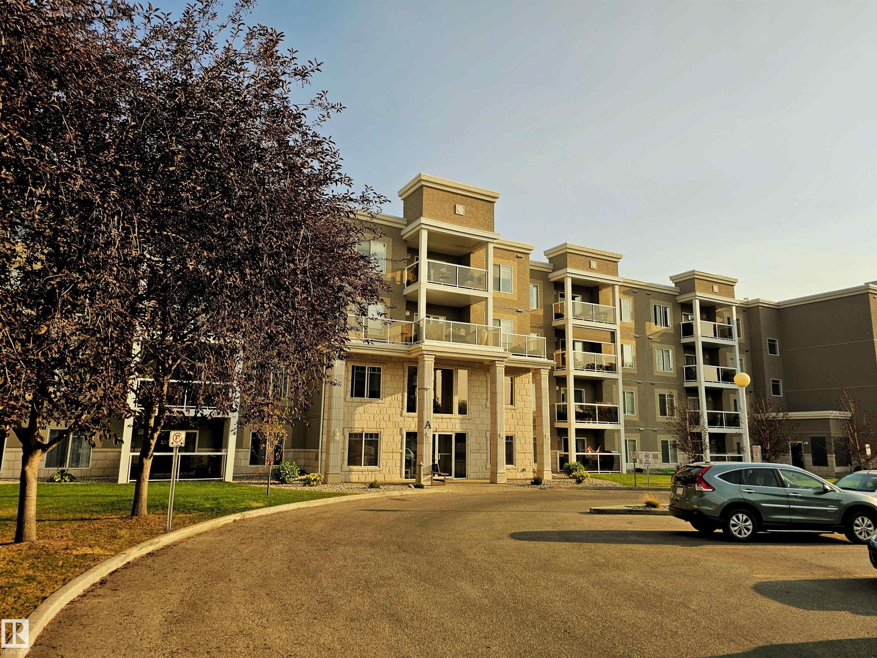 429 78A MCKENNEY Avenue, E4456198, Alberta,