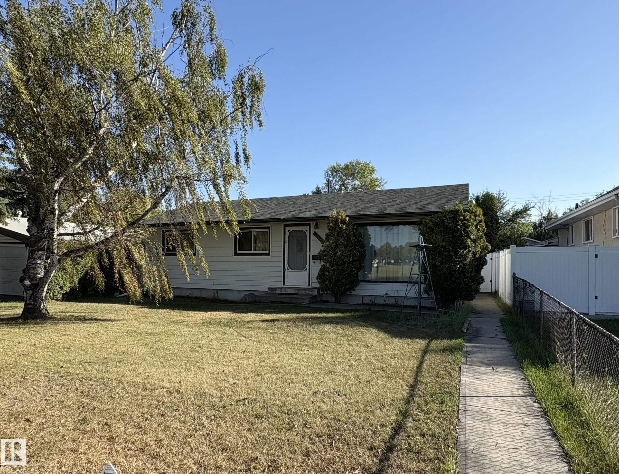 10443 129 Avenue, E4456214, Alberta,