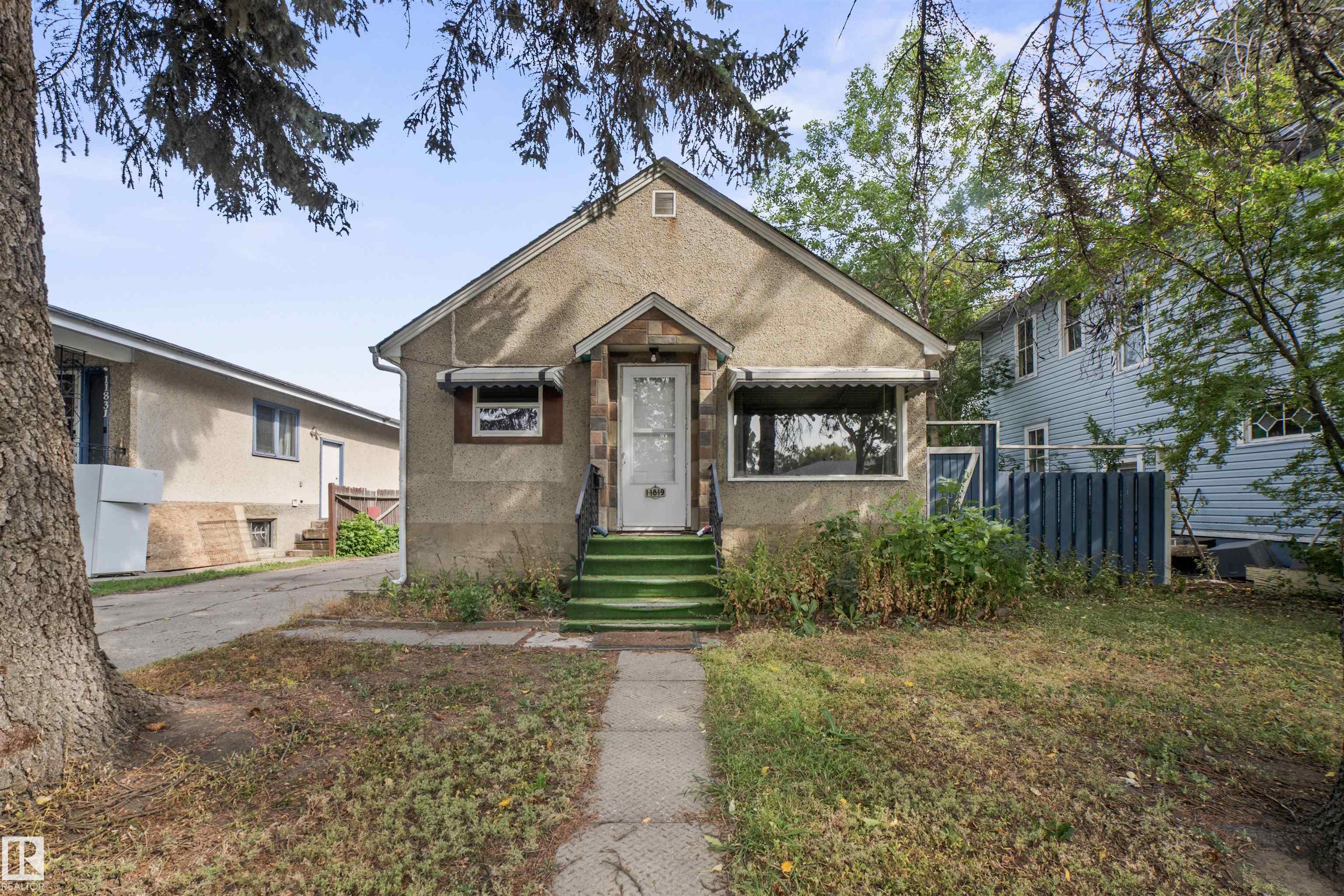 11819 45 ST, E4456236, Alberta,