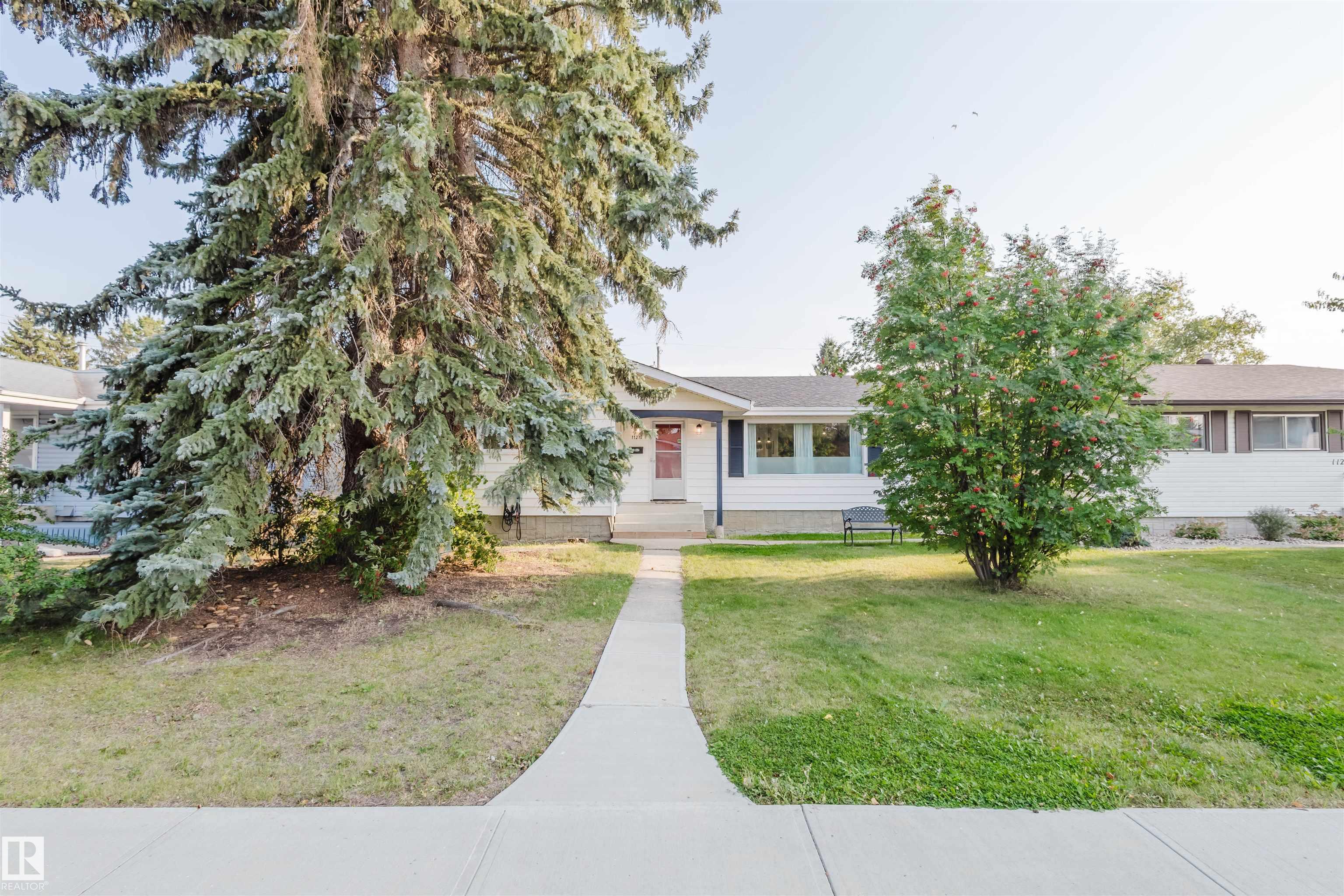 11215 41 Avenue, E4456243, Alberta,