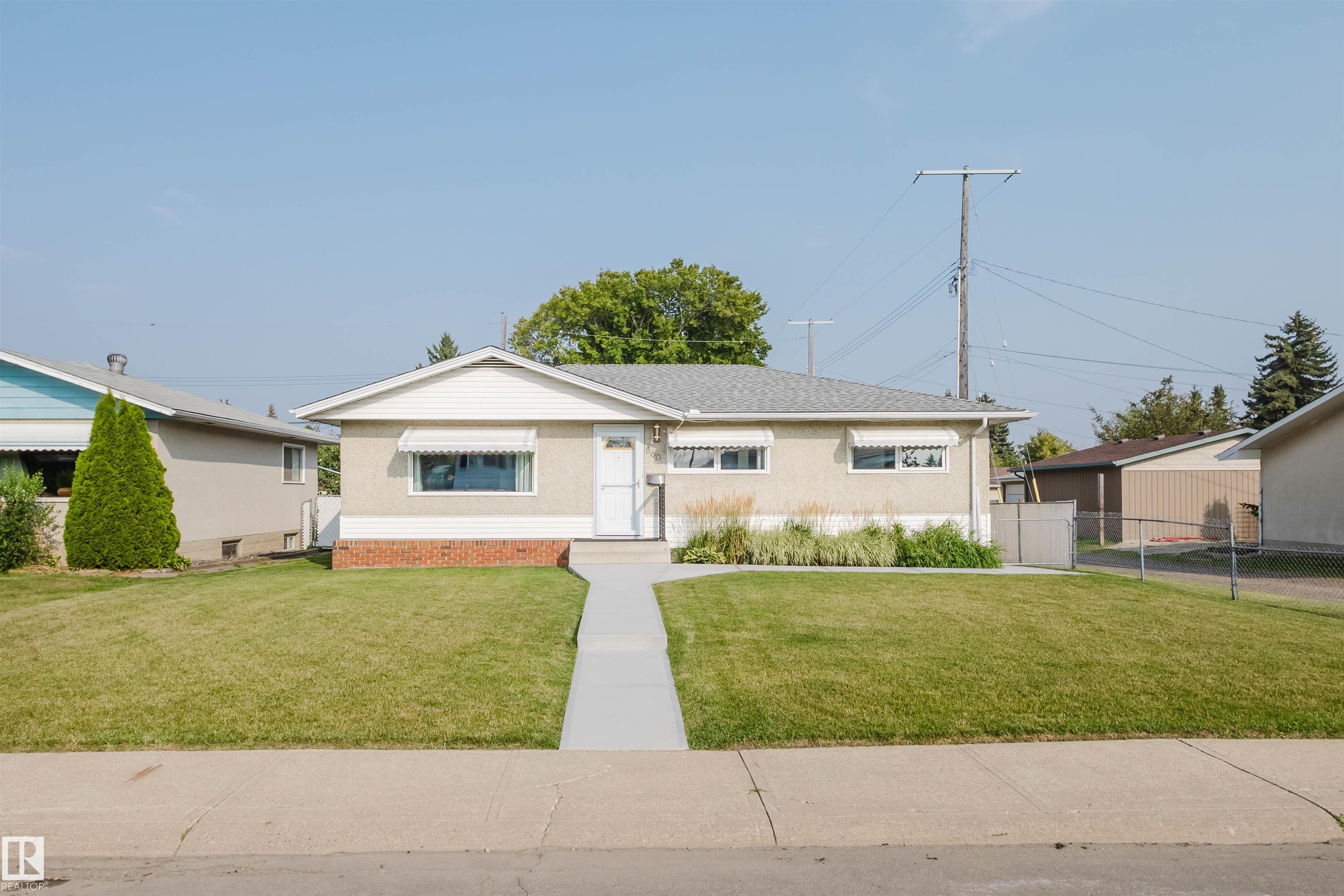 8607 73 Street, E4456296, Alberta,