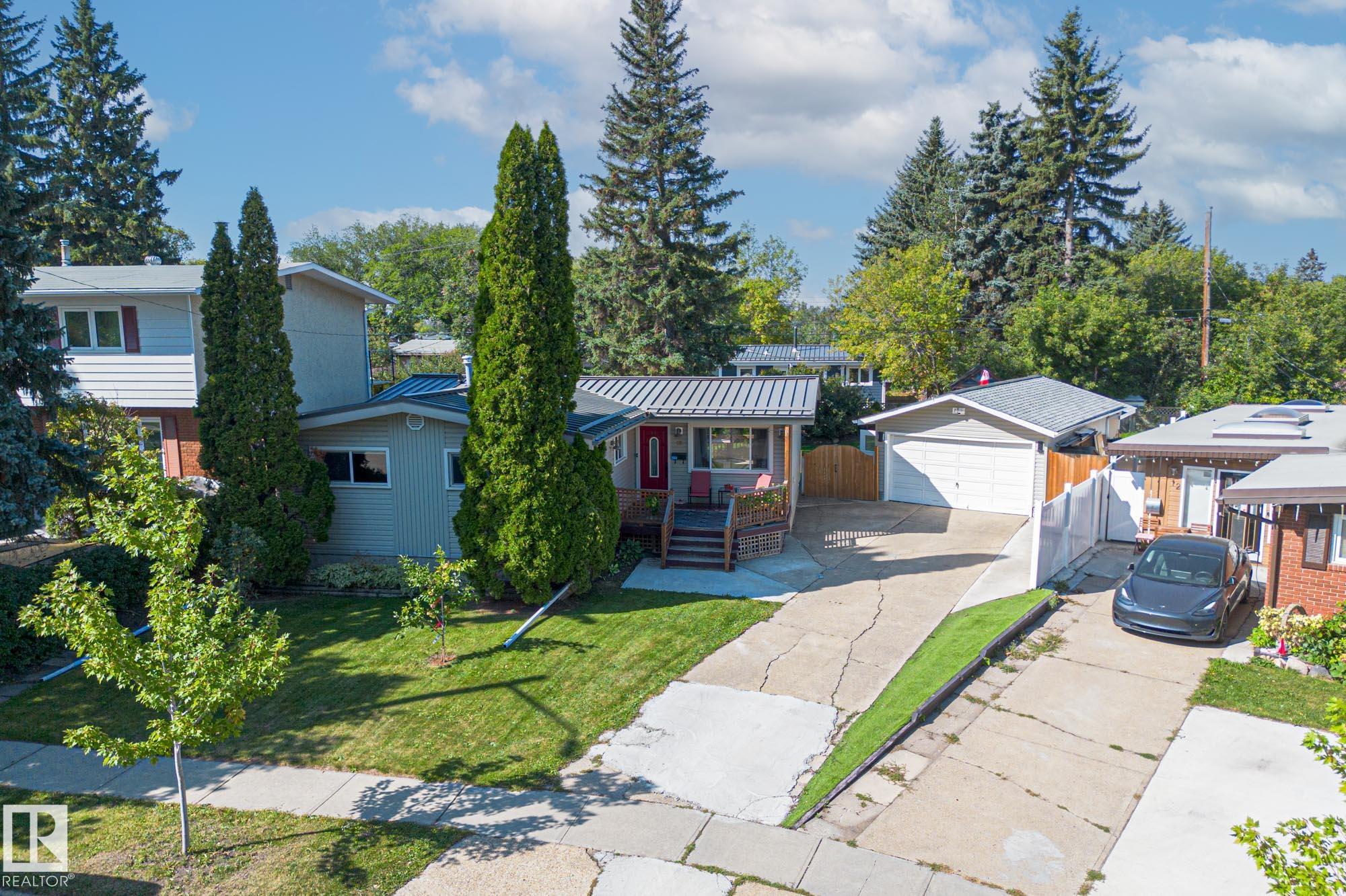 13 GRANTHAM Place, E4456579, Alberta,