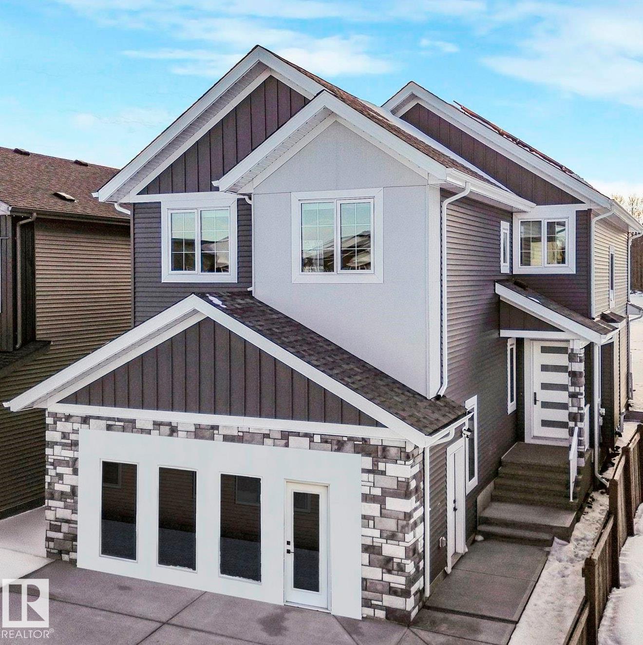 62 FENWYCK Boulevard, E4456610, Alberta,