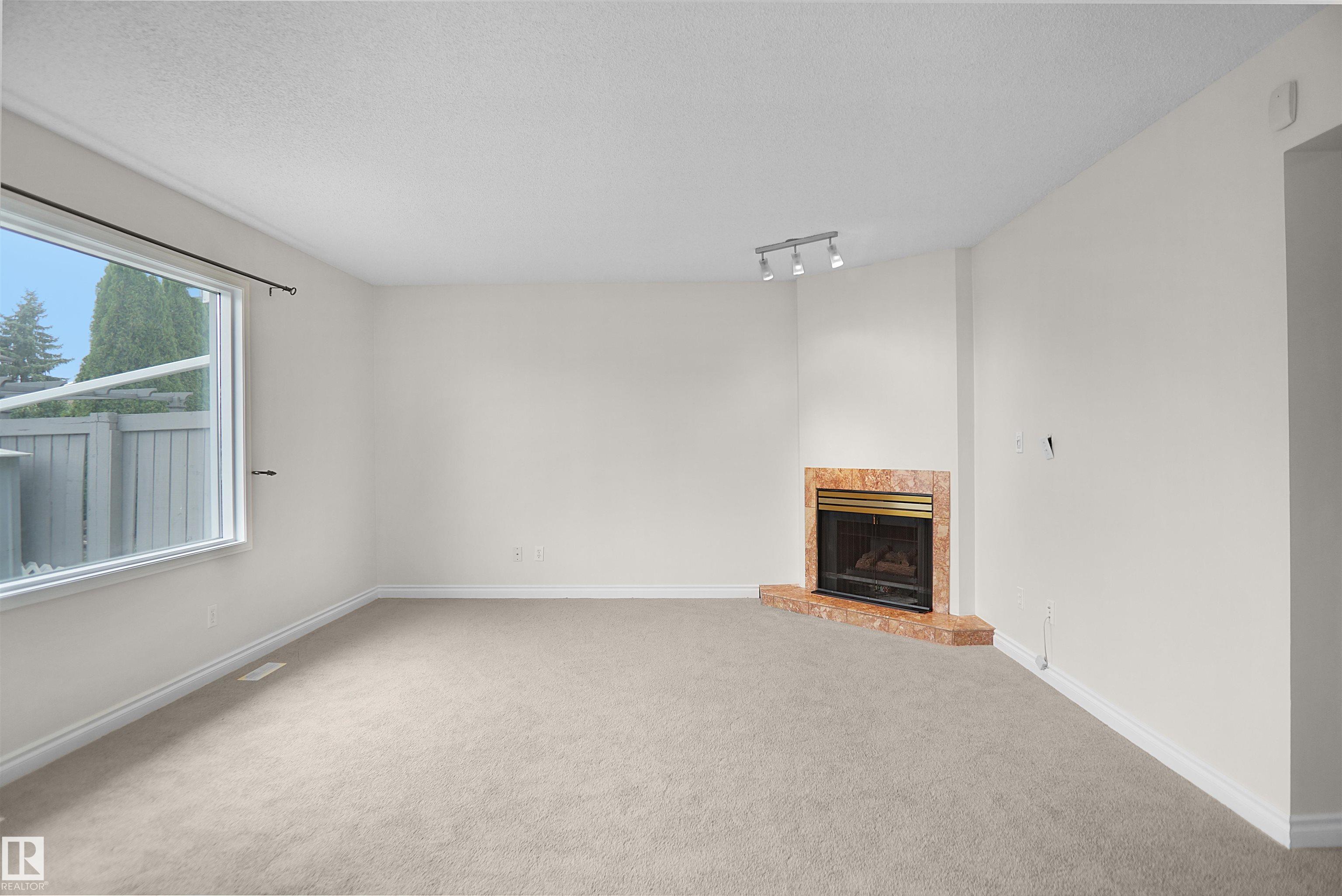 Fifth View of 17 14717 34 Street, Kirkness, Edmonton, Alberta, T5Y 2L3