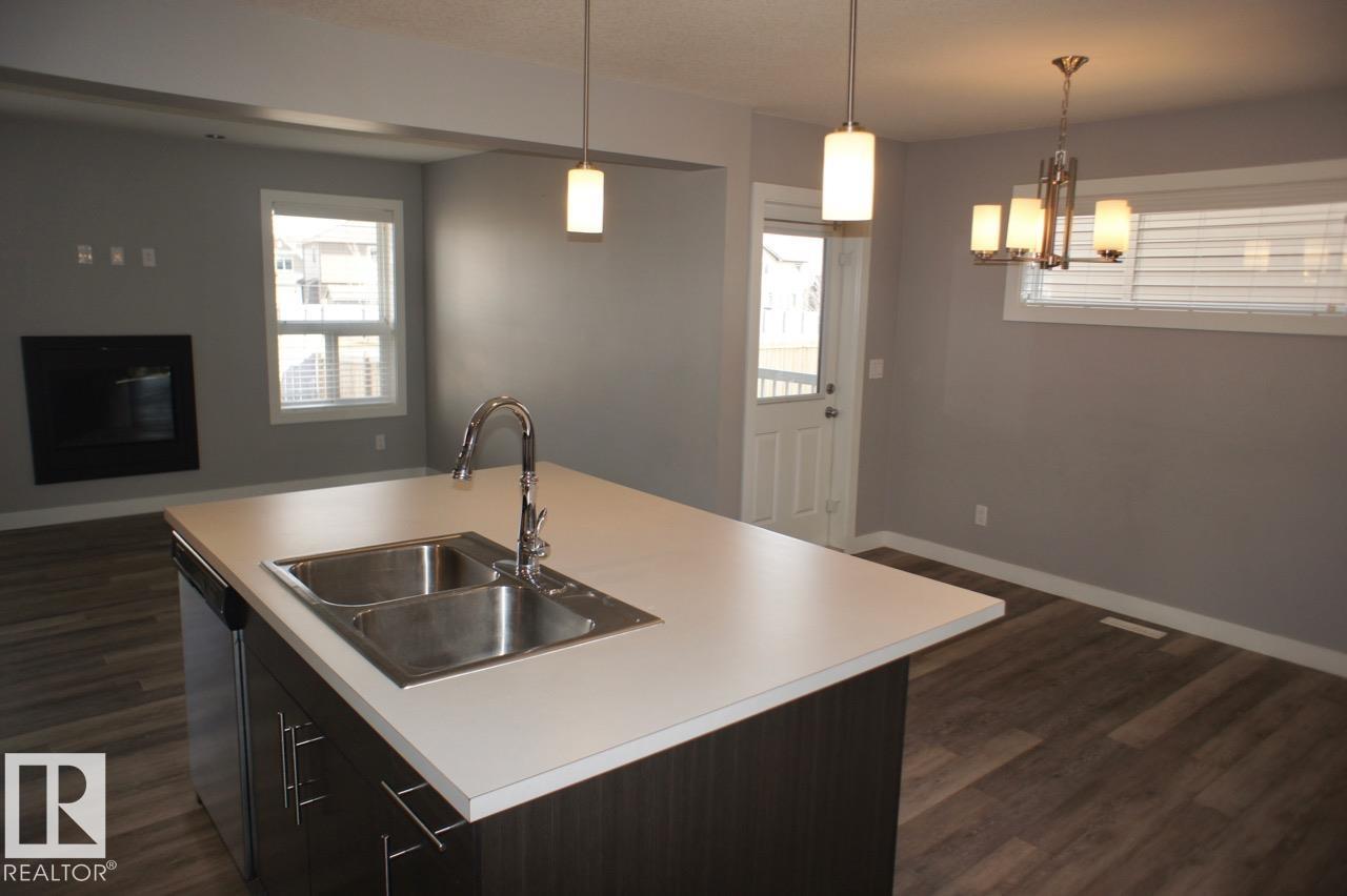 Third View of 7 RICHMOND Link, South Fort, Fort Saskatchewan, Alberta, T8L 0S2