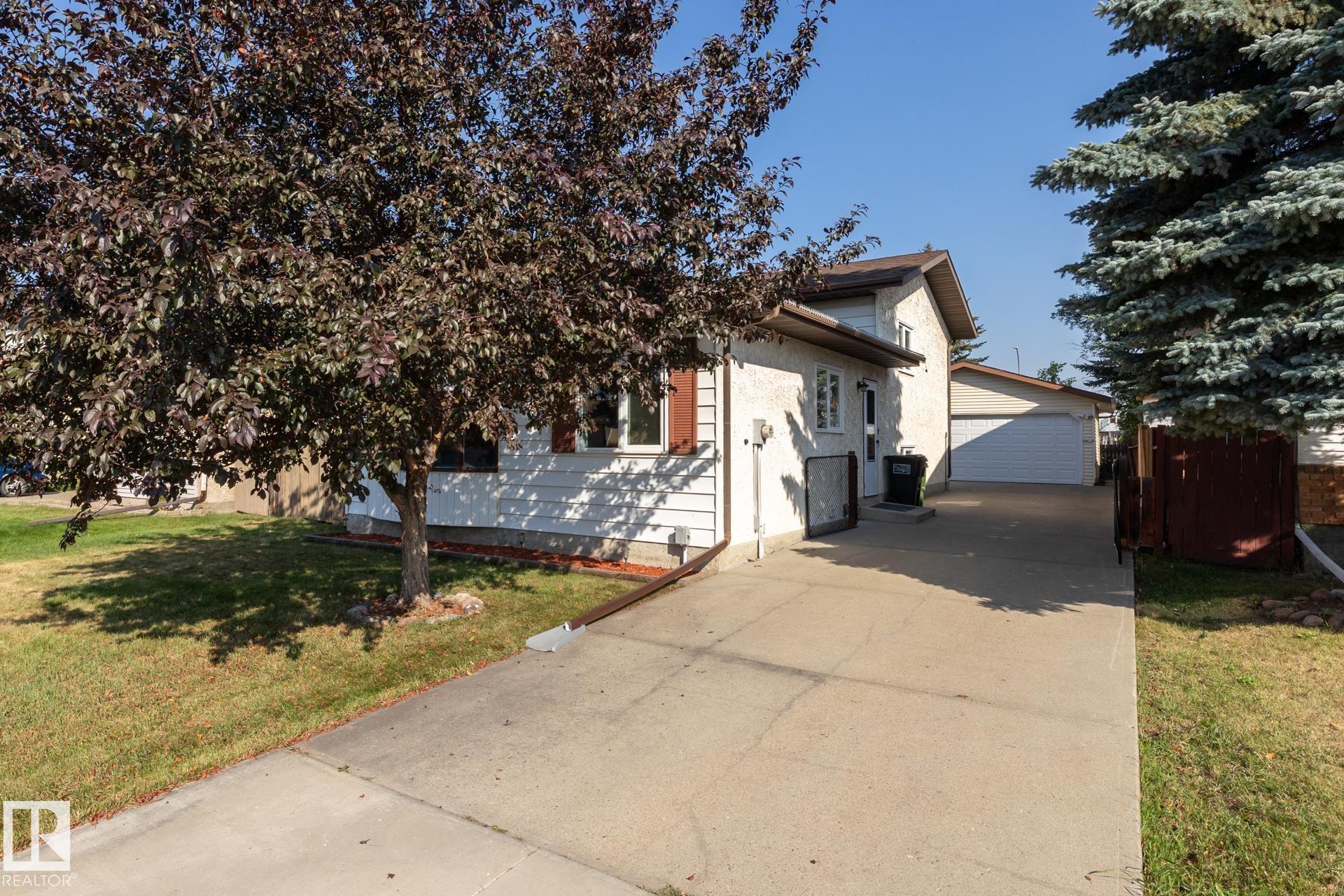 Second View of 7272 152C Avenue, Kilkenny, Edmonton, Alberta, T5C 3N2