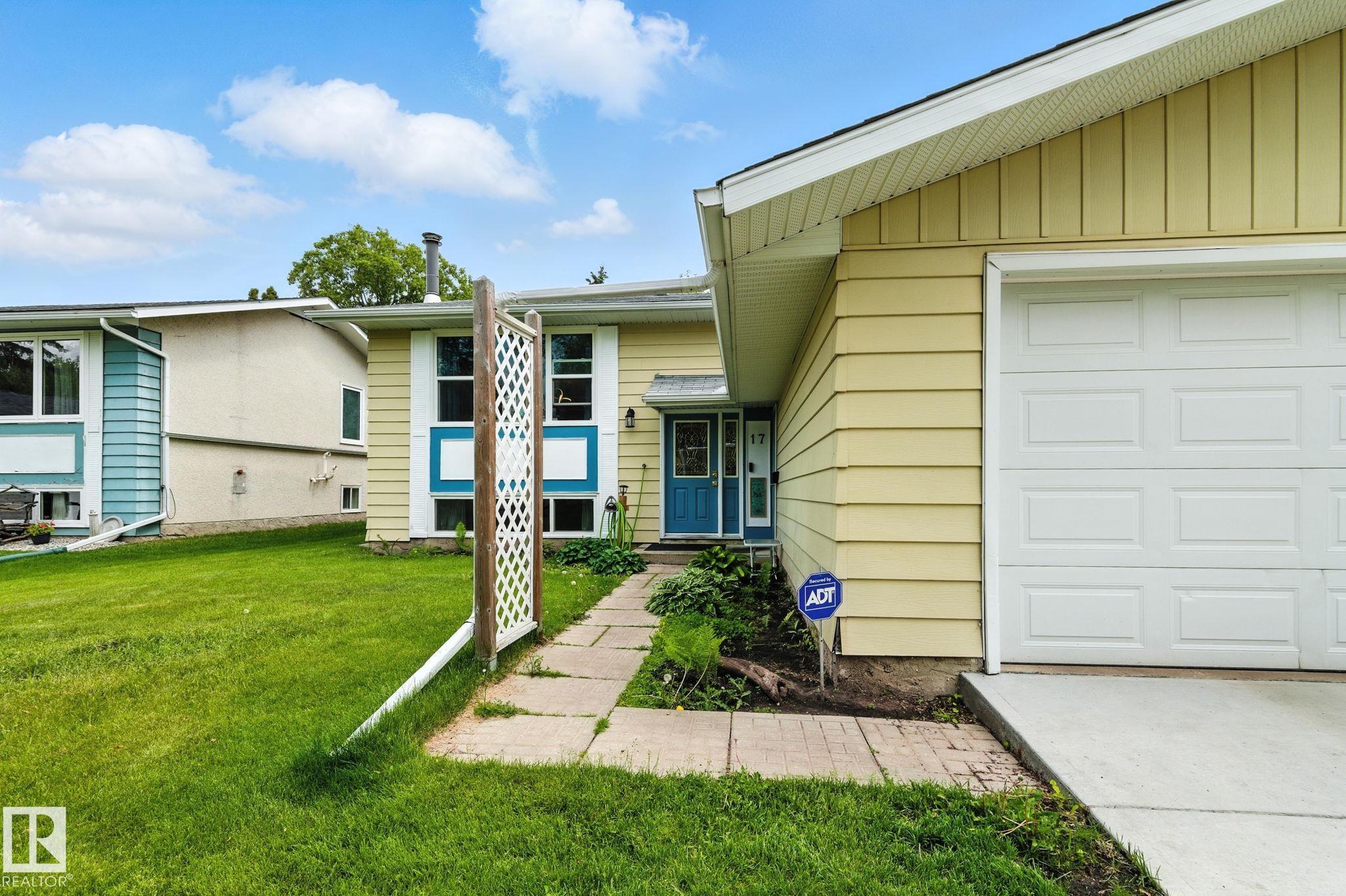 Fourth View of 17 AMBER Crescent, Akinsdale, St. Albert, Alberta, T8N 2J2