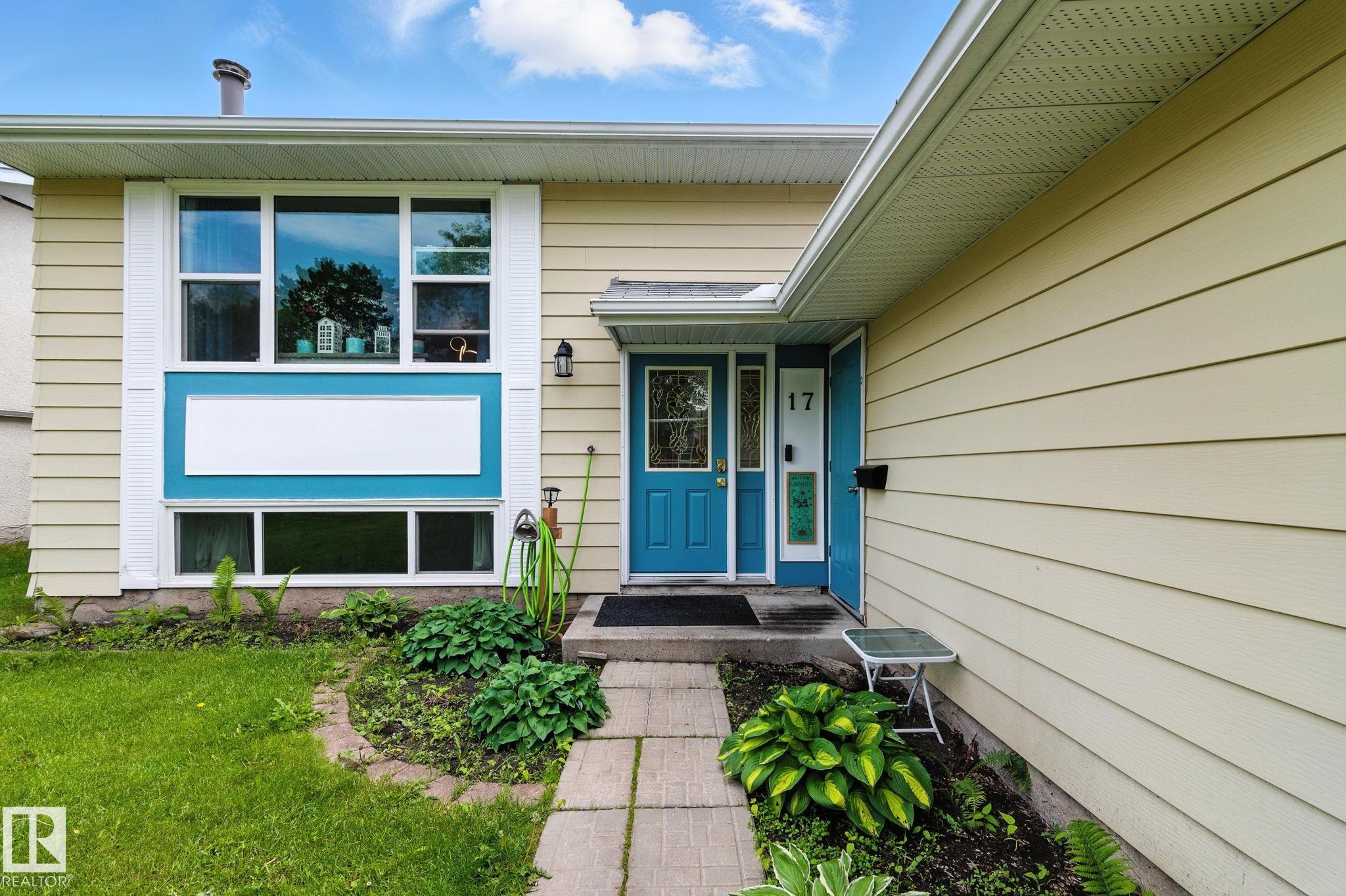 Fifth View of 17 AMBER Crescent, Akinsdale, St. Albert, Alberta, T8N 2J2