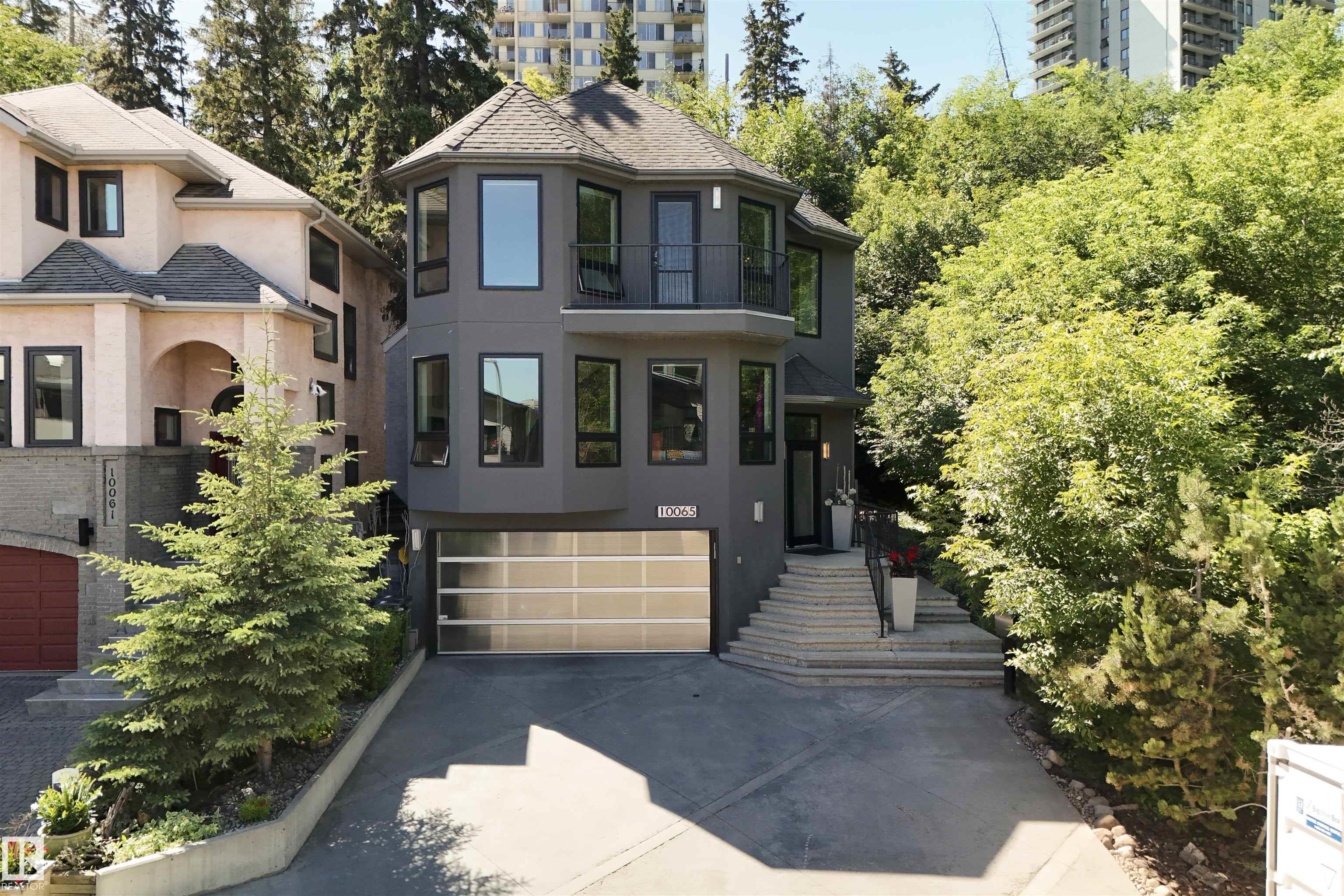 10065 90 Avenue, E4456928, Alberta,
