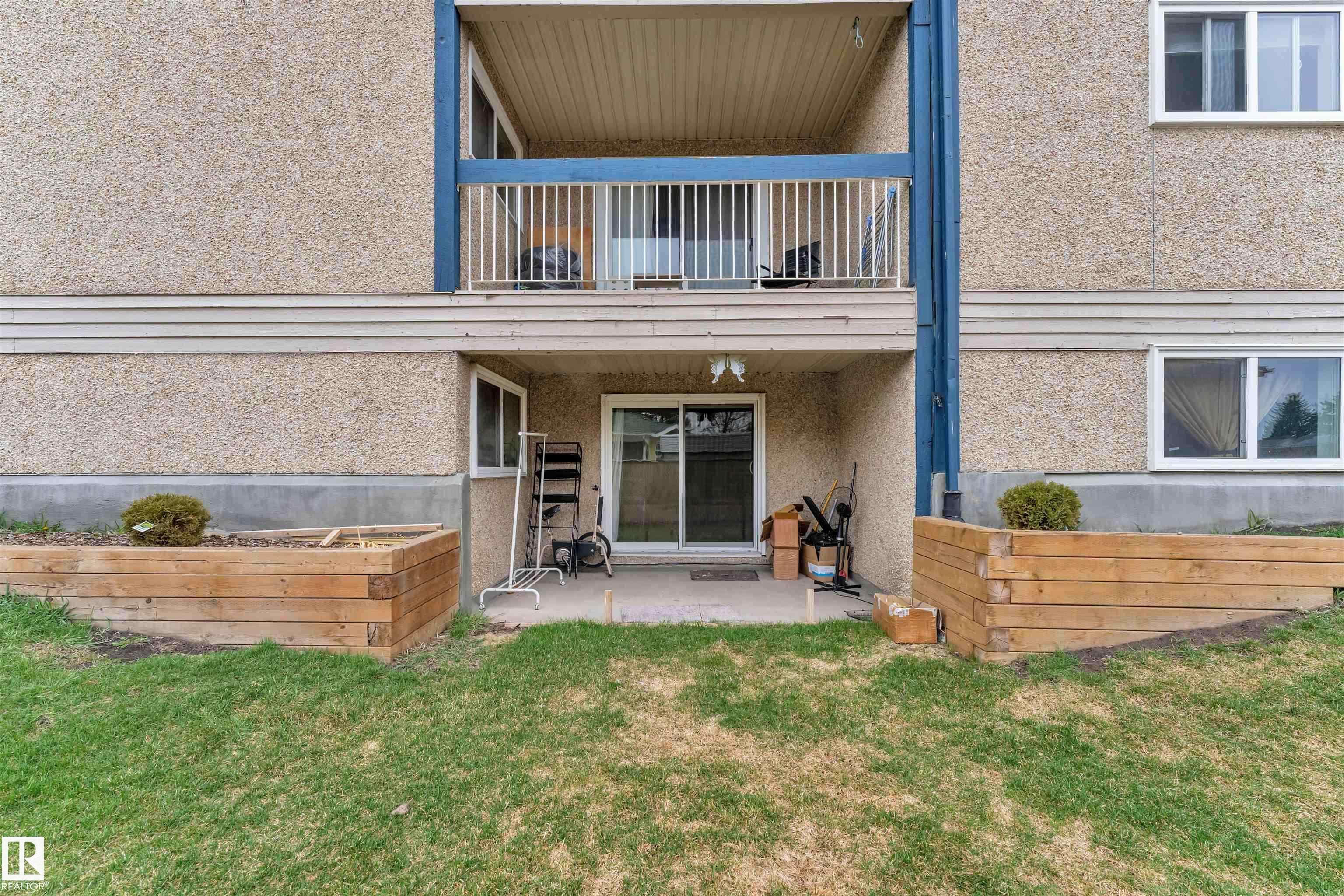 Second View of 107 2624 MILL WOODS E, Weinlos, Edmonton, Alberta, T6L 5K7