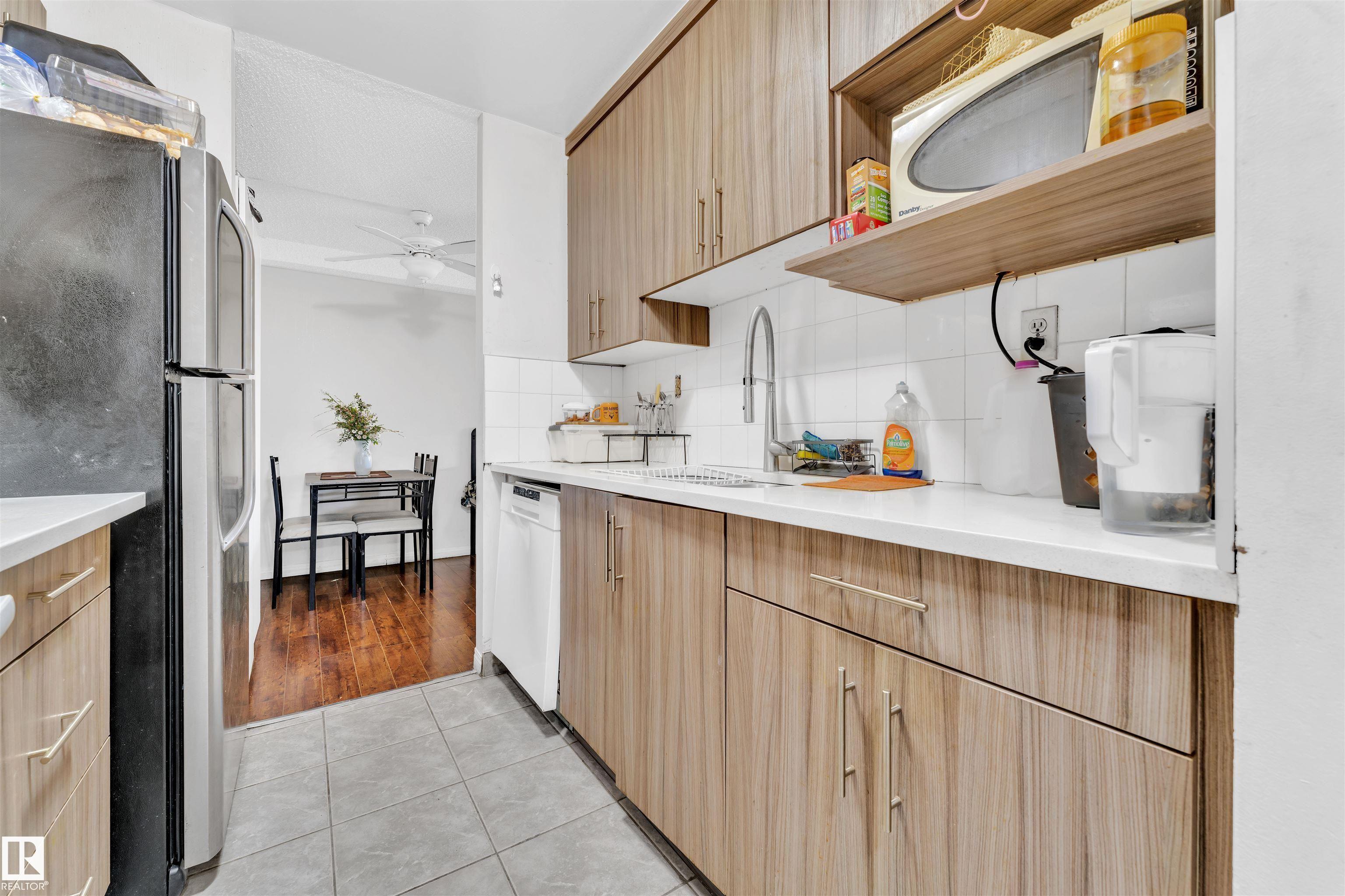 Fifth View of 107 2624 MILL WOODS E, Weinlos, Edmonton, Alberta, T6L 5K7
