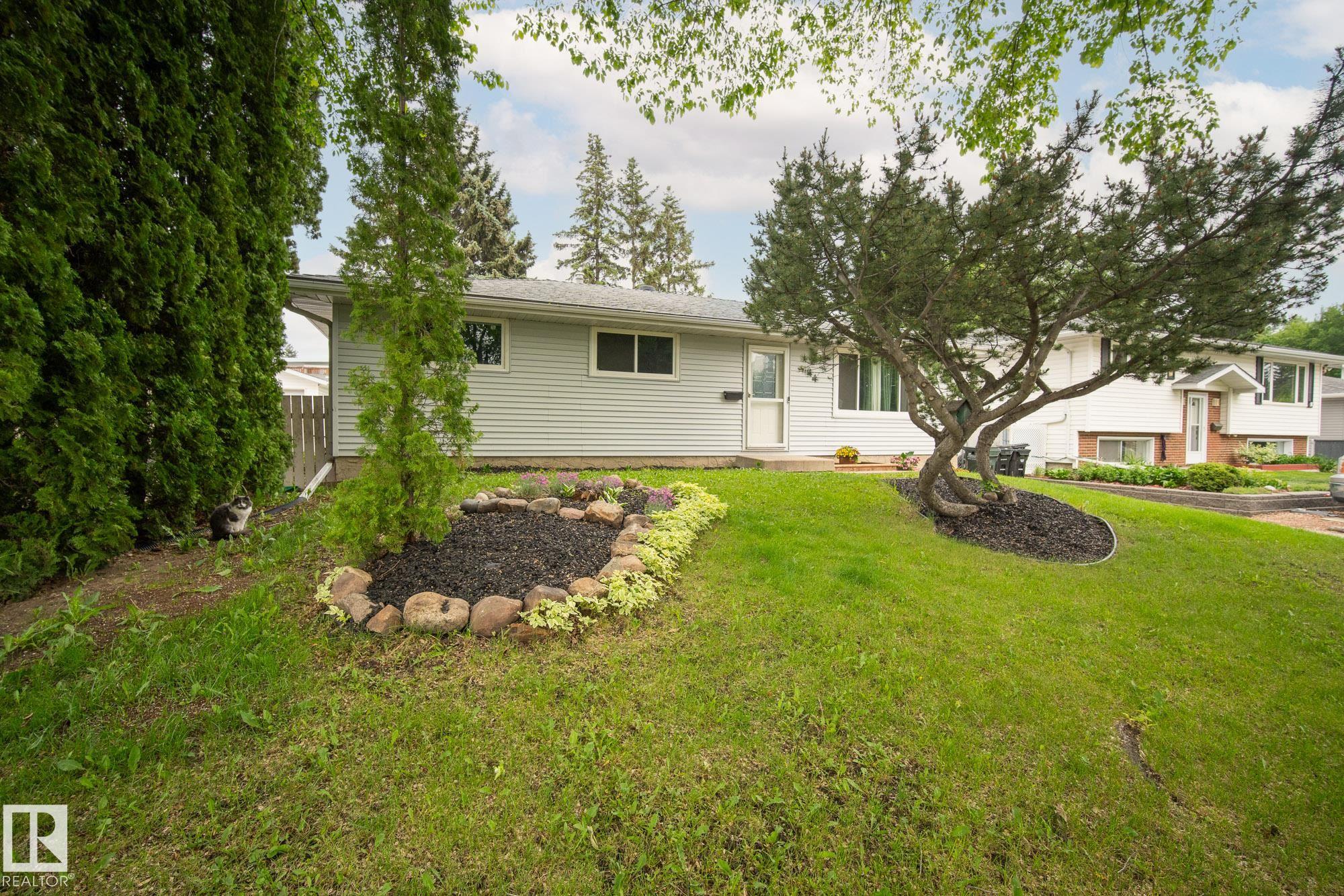 44 MARION Drive, E4456952, Alberta,