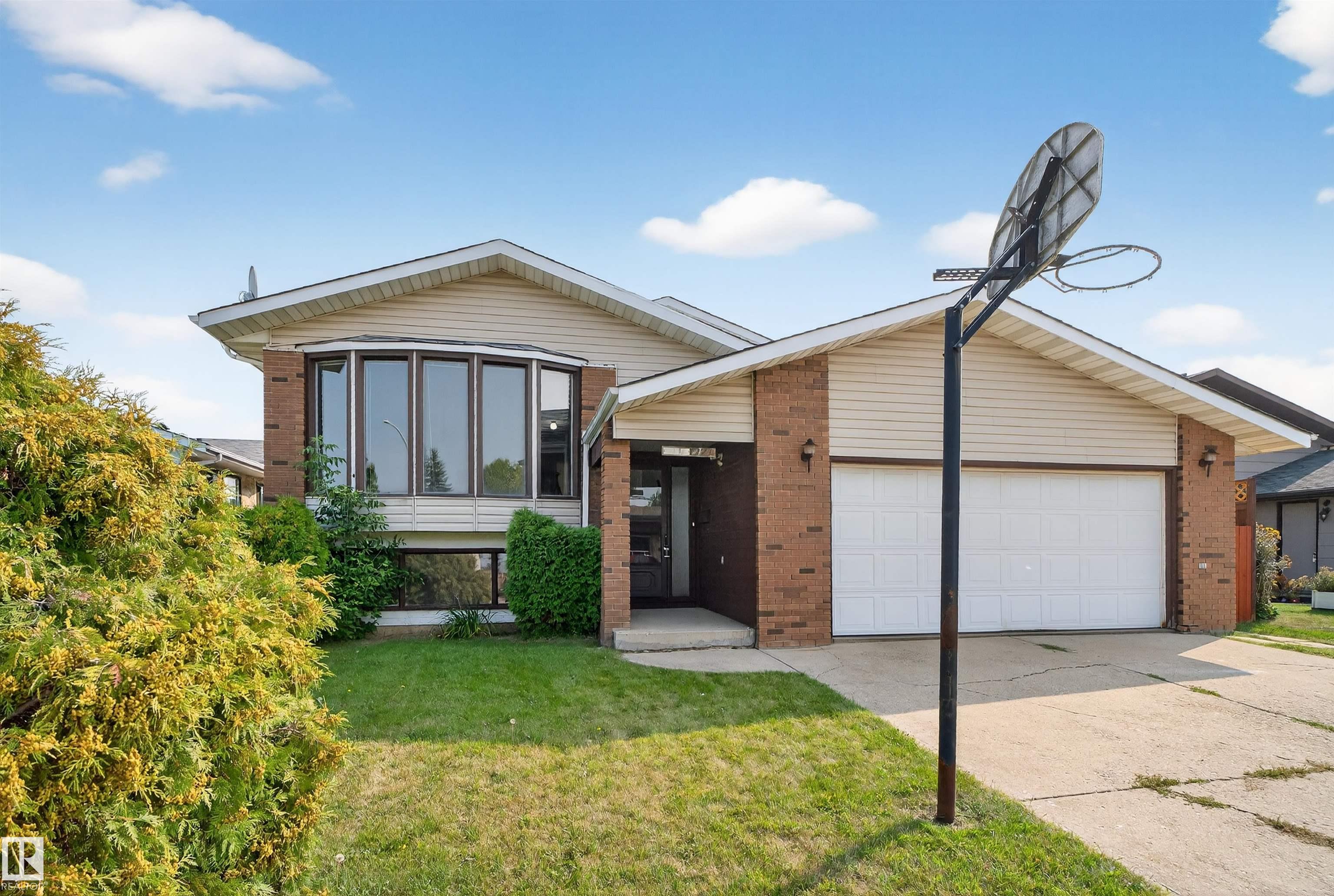 1727 49A Street, E4456975, Alberta,