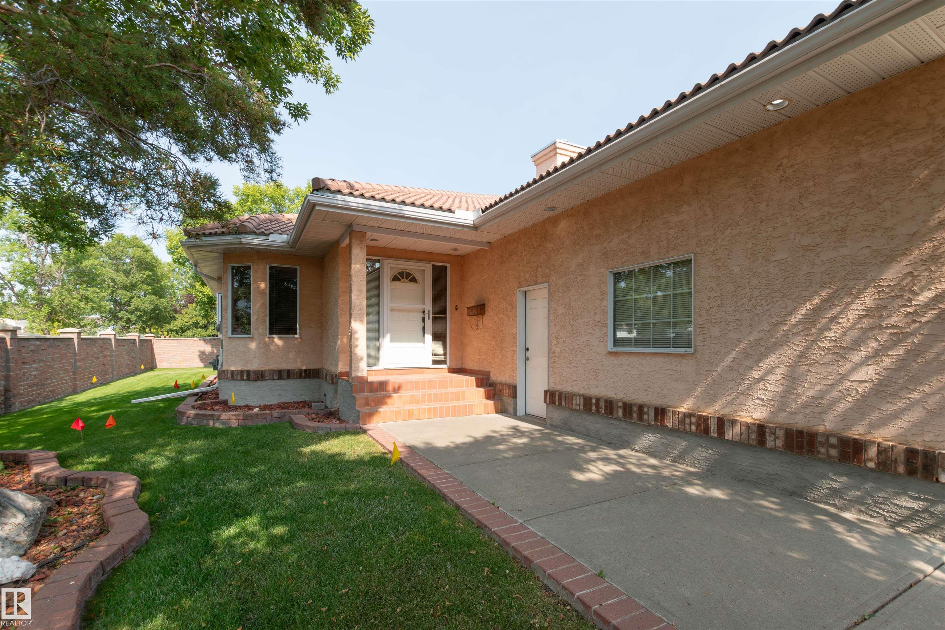 Third View of 67 NOTTINGHAM Boulevard, Nottingham, Sherwood Park, Alberta, T8A 5P1