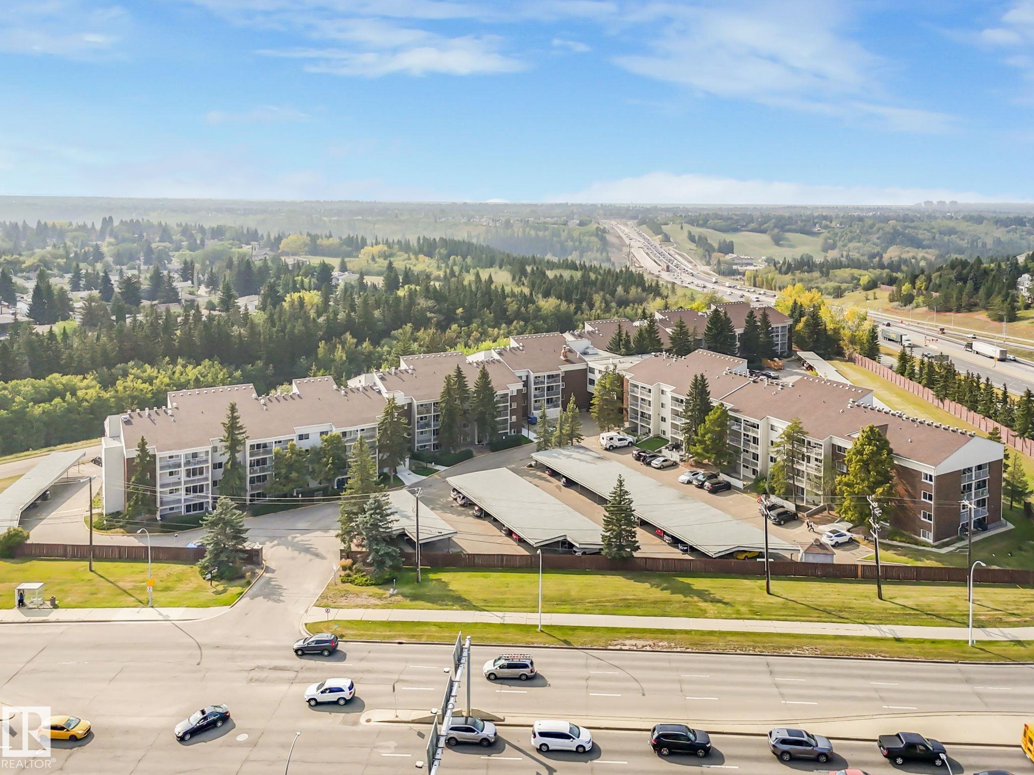 Third View of 125 4404 122 Street, Aspen Gardens, Edmonton, Alberta, T6J 4A9