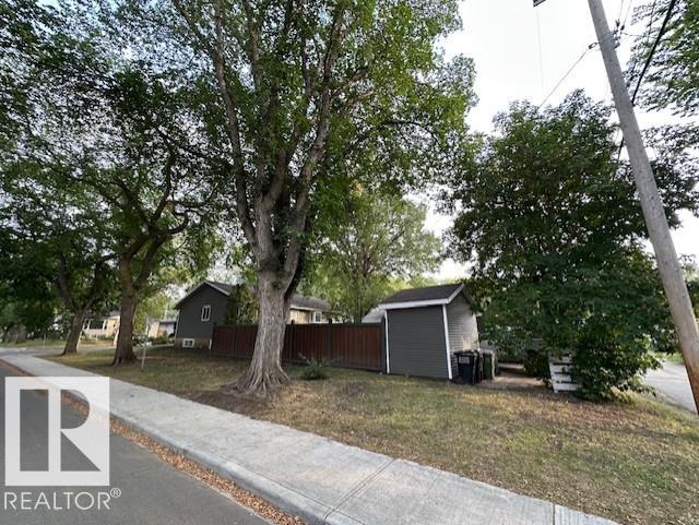 Third View of 11242 52 Street, Highlands (Edmonton), Edmonton, Alberta, T5W 3H9