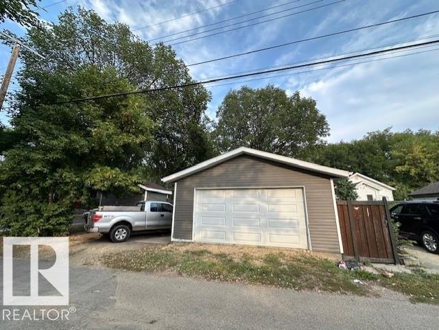 Fifth View of 11242 52 Street, Highlands (Edmonton), Edmonton, Alberta, T5W 3H9